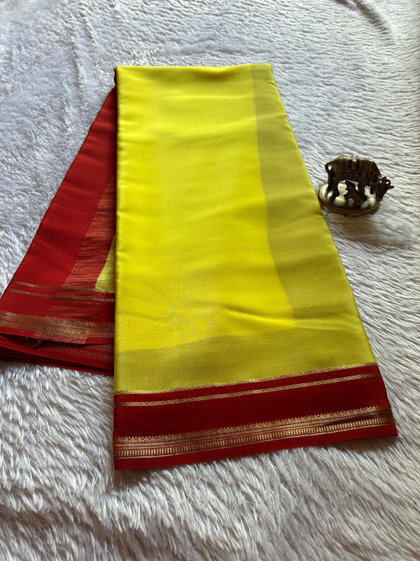 Sumathi (2D) : Lemon yellow-red
