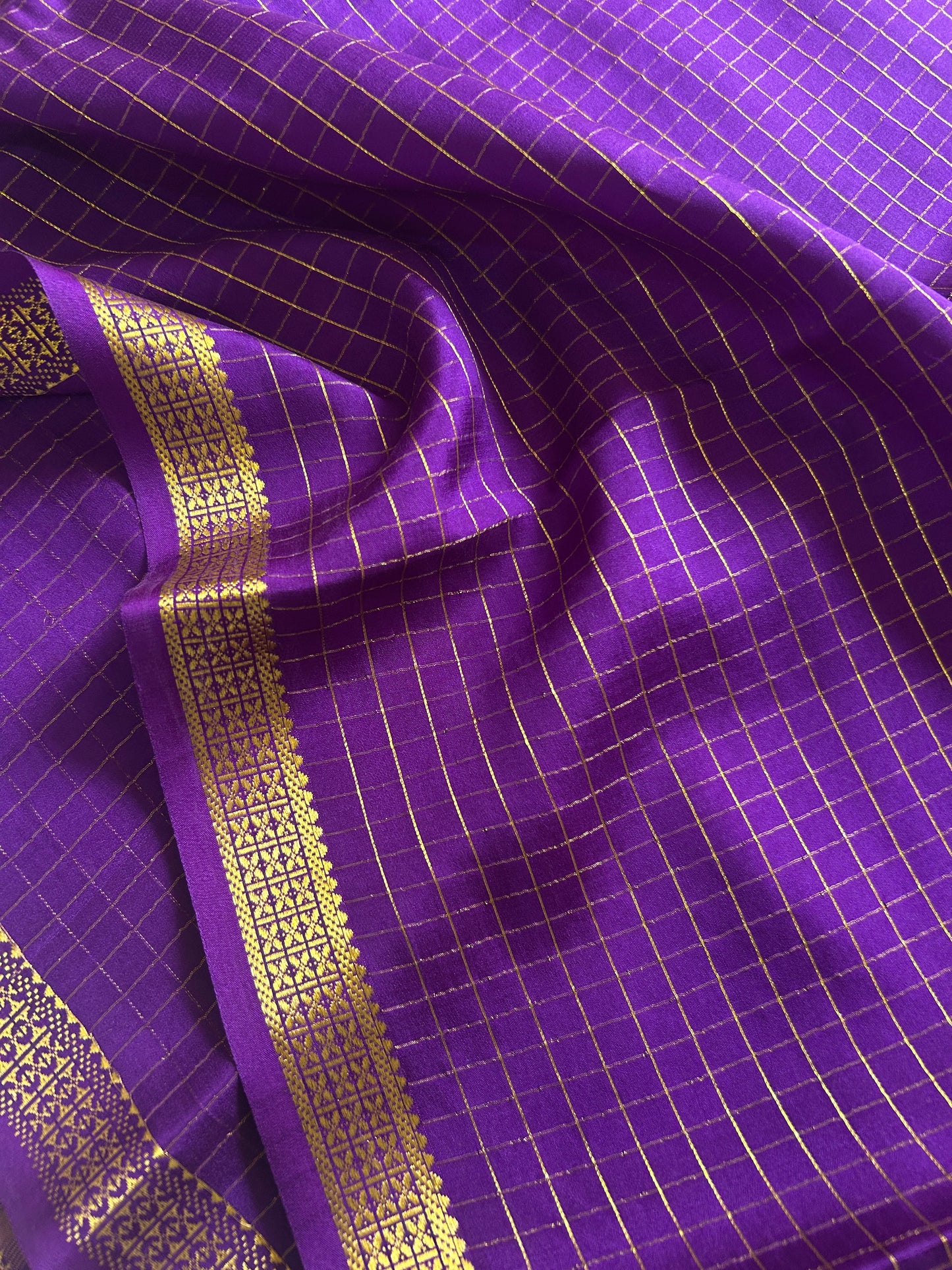 Pavani : Solid Violet