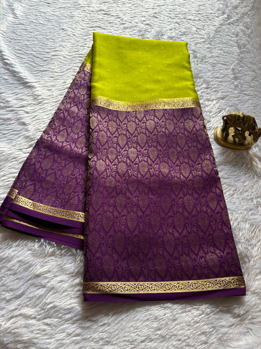 Asha (2D) : Olive-dark magenta