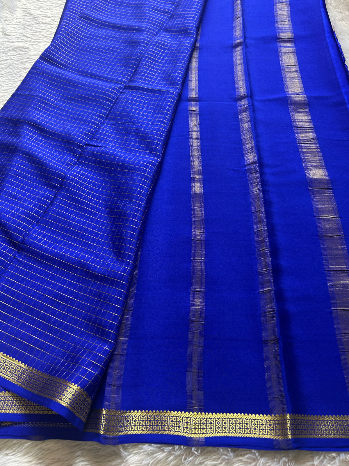 Pavani : Solid Royal blue