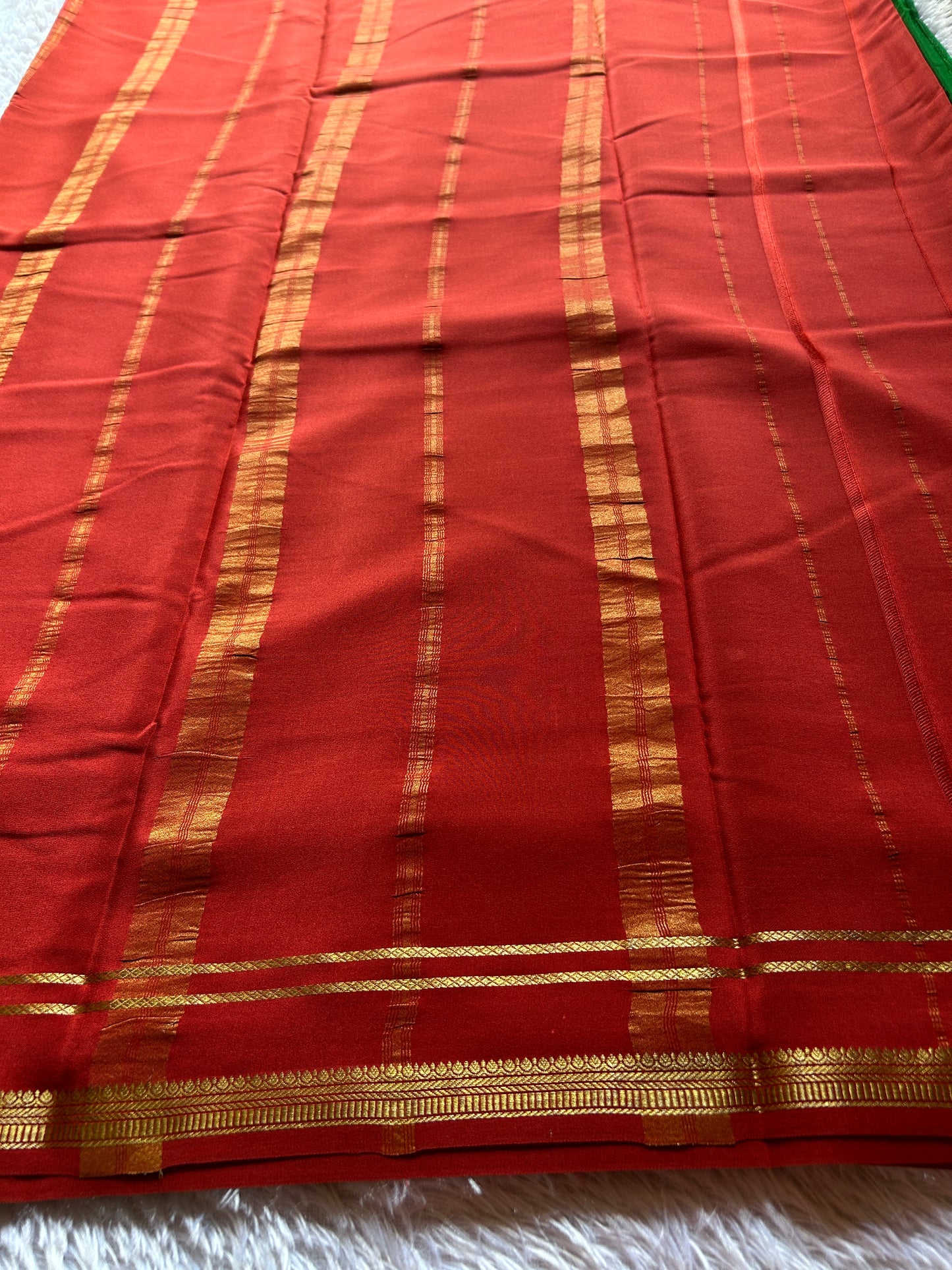 Sumathi (2D) : Leaf green-red