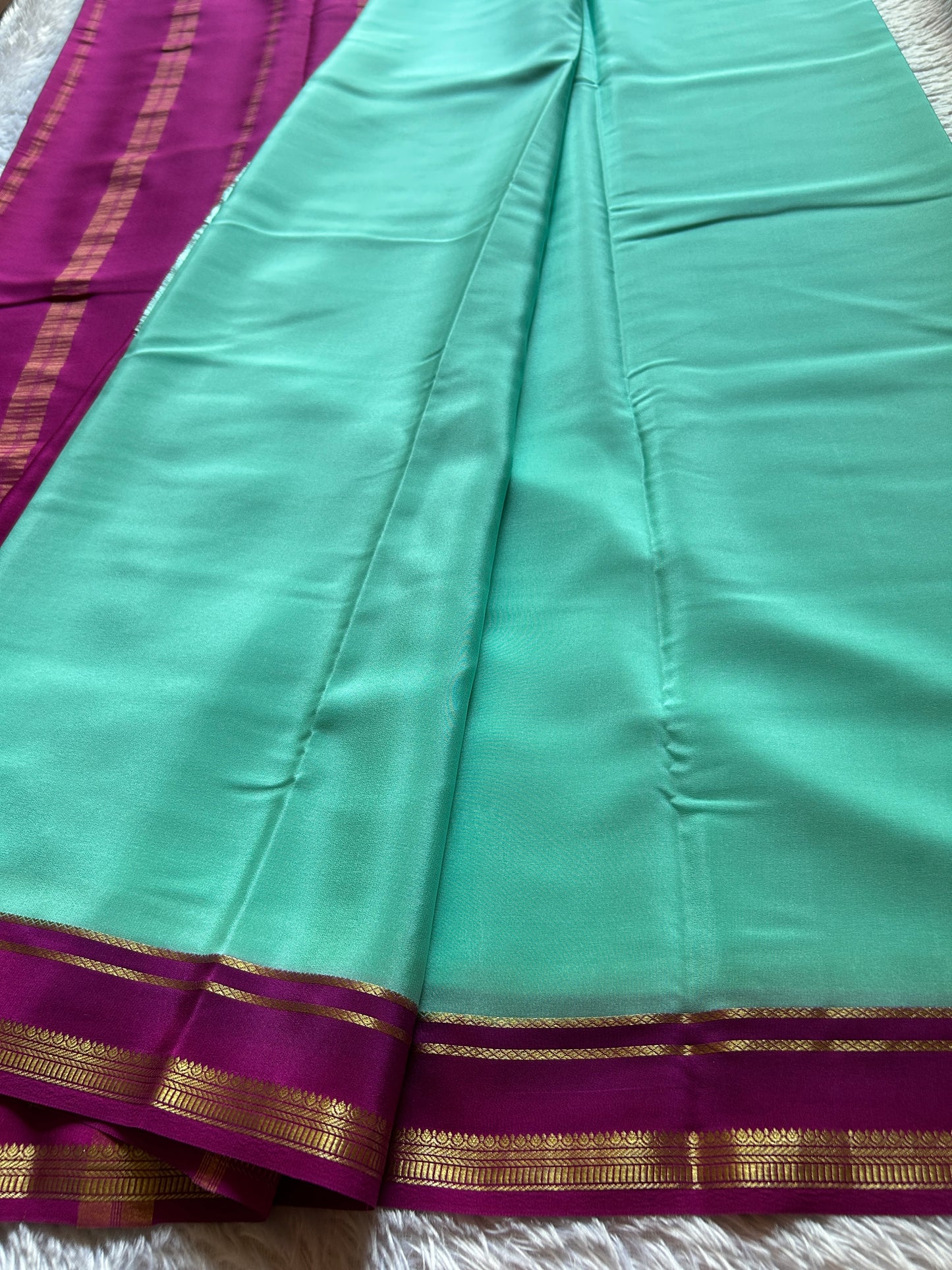 Sumathi (2D) : Sea green-magenta