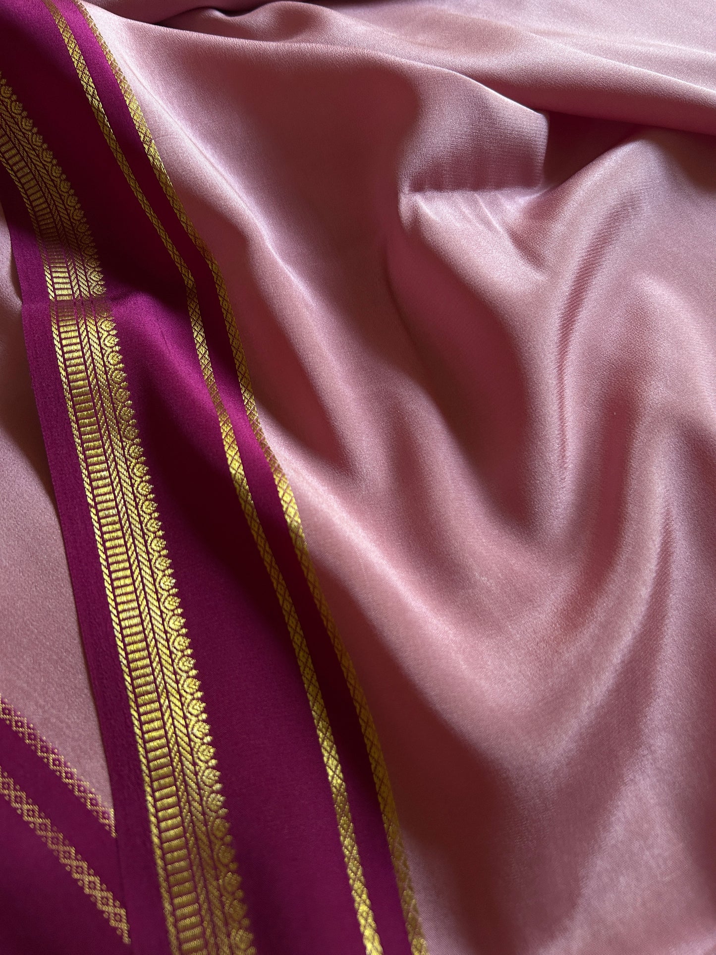 Sumathi (2D) : Powder pink-magenta
