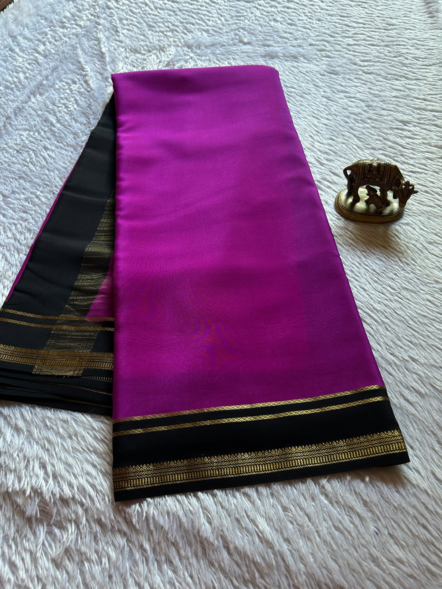 Sumathi (2D) : Magenta-black