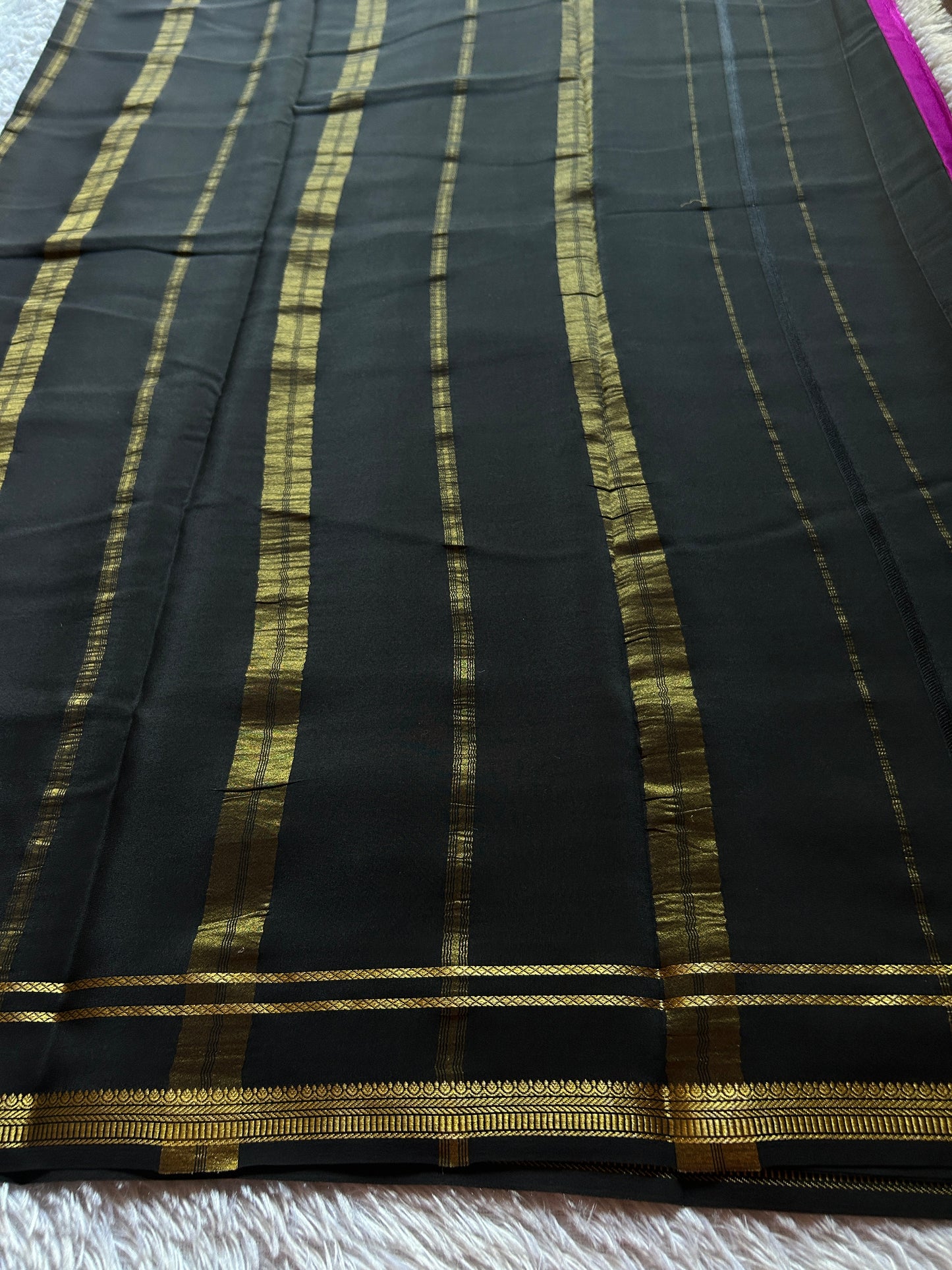 Sumathi (2D) : Magenta-black