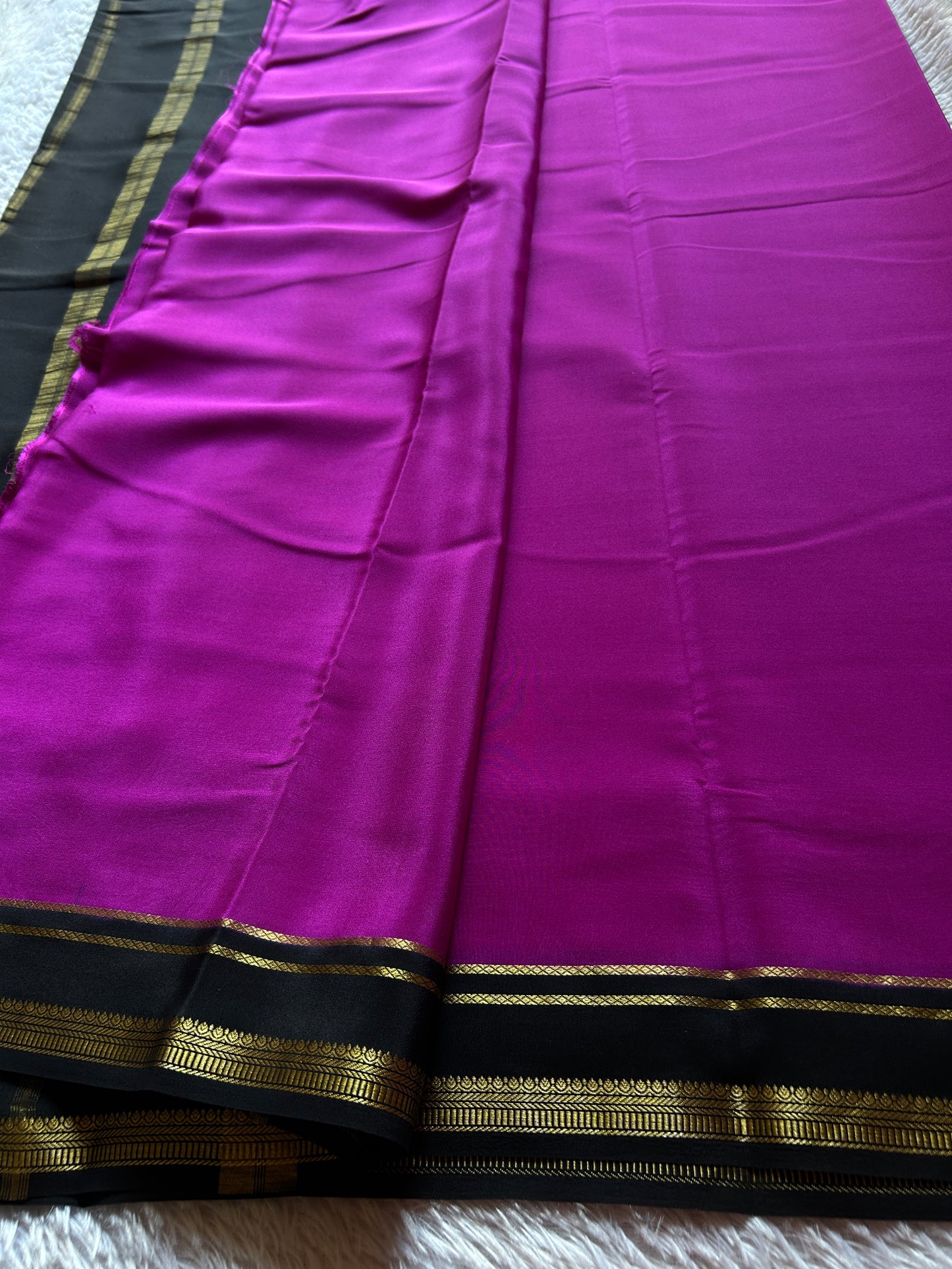 Sumathi (2D) : Magenta-black