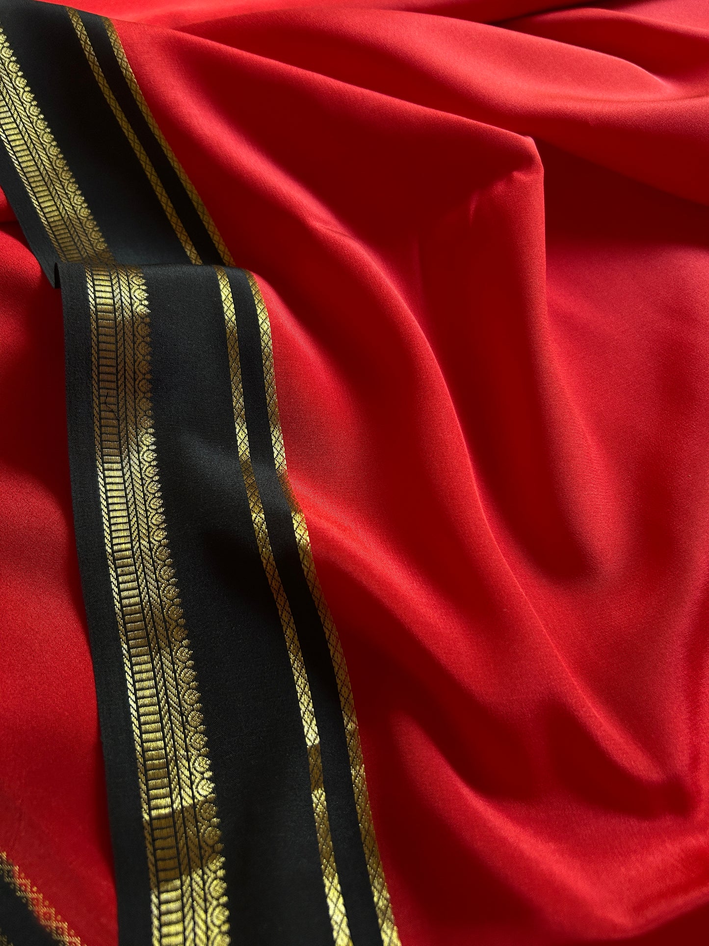 Sumathi (2D) : Red-black