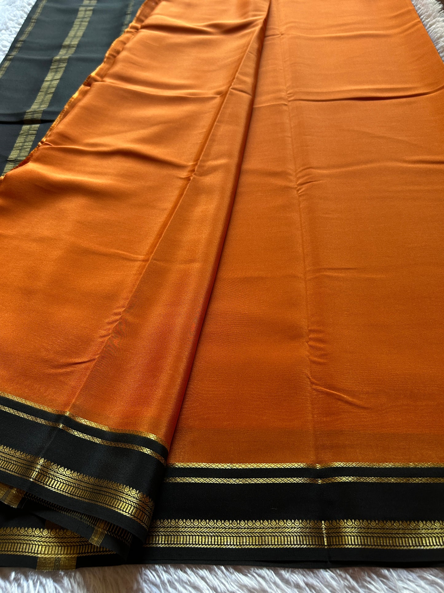 Sumathi (2D) : Rust orange-black