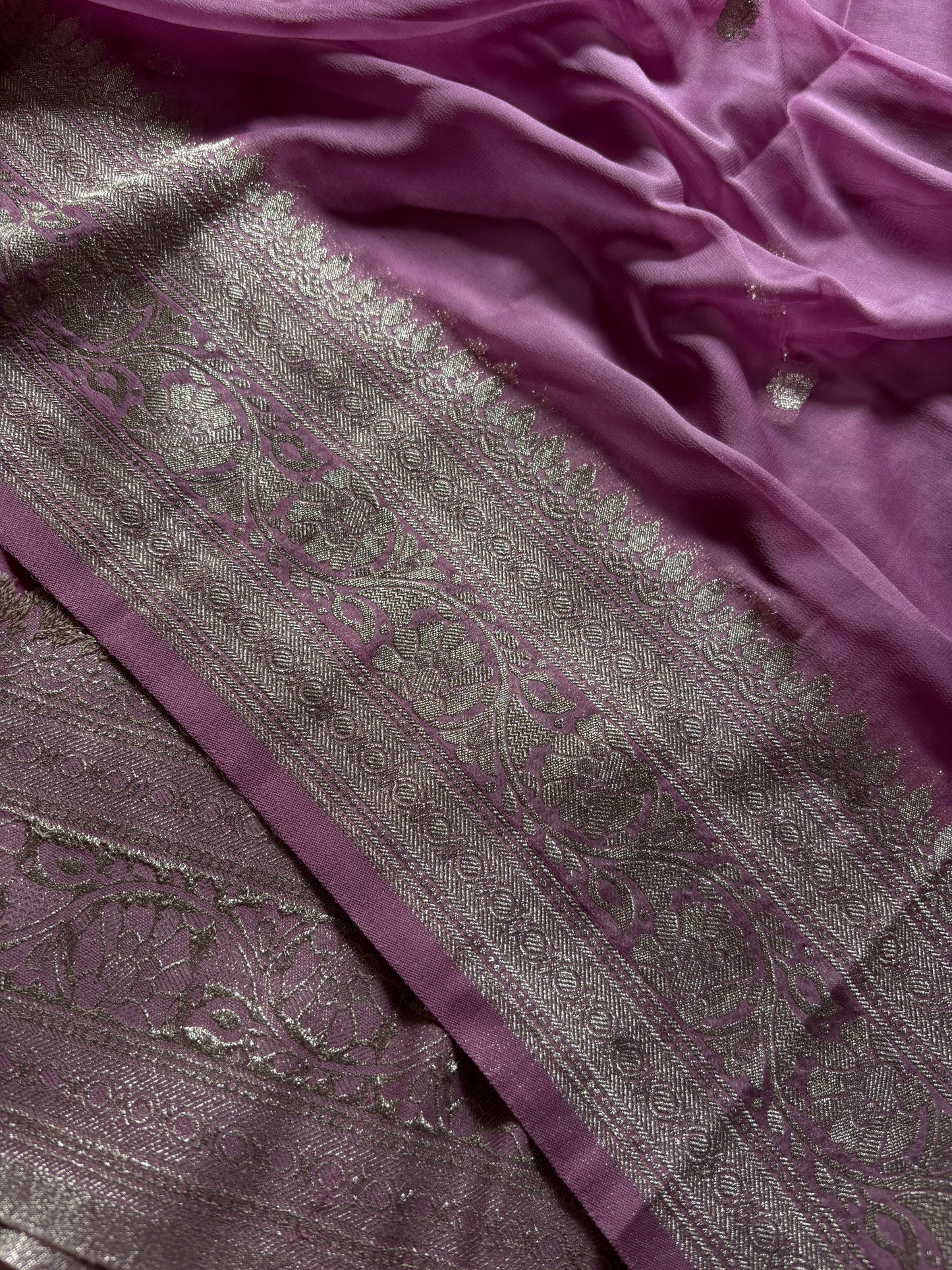 SS115 : Solid Lilac pink