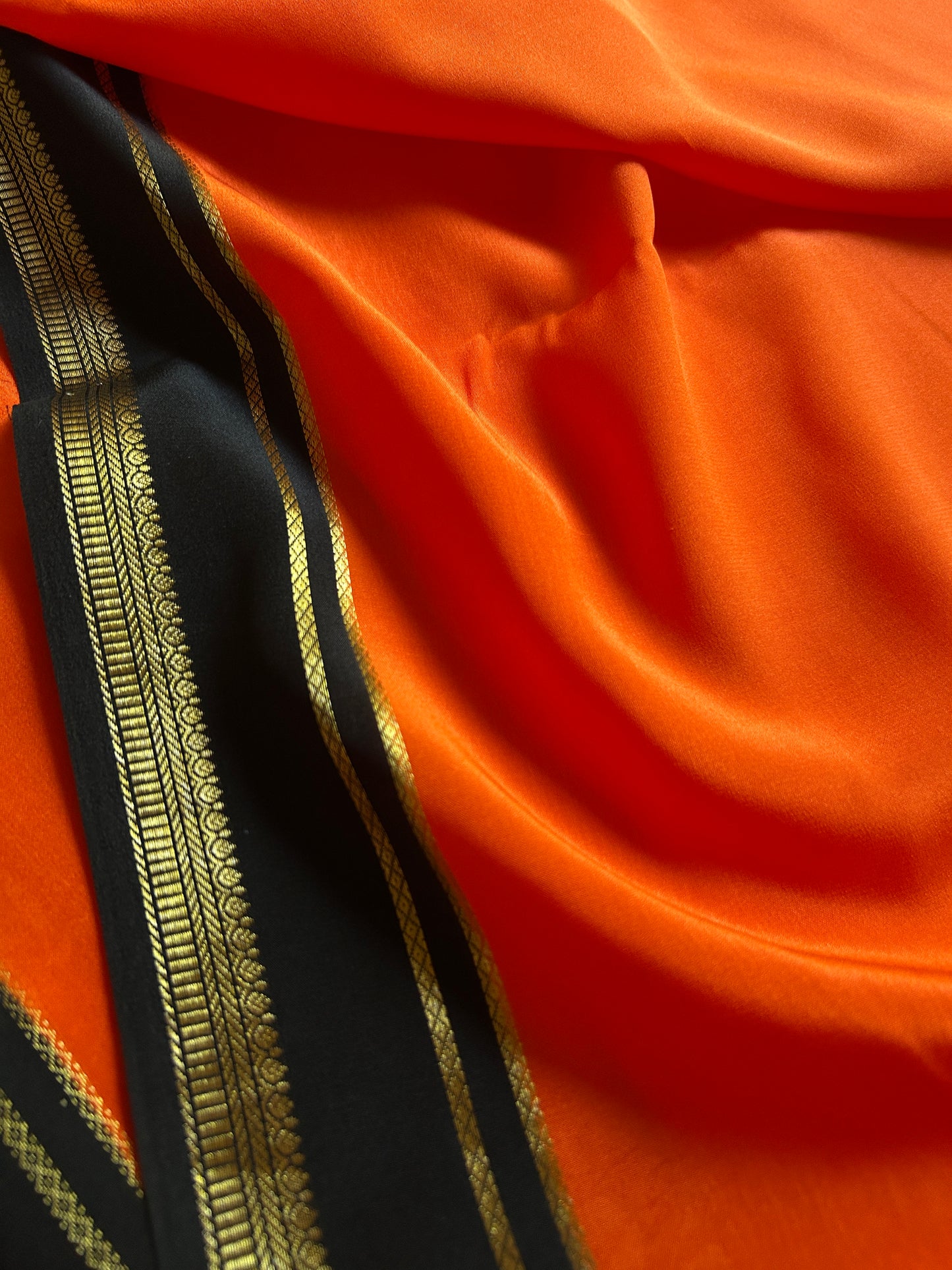 Sumathi (2D) : Orange-black