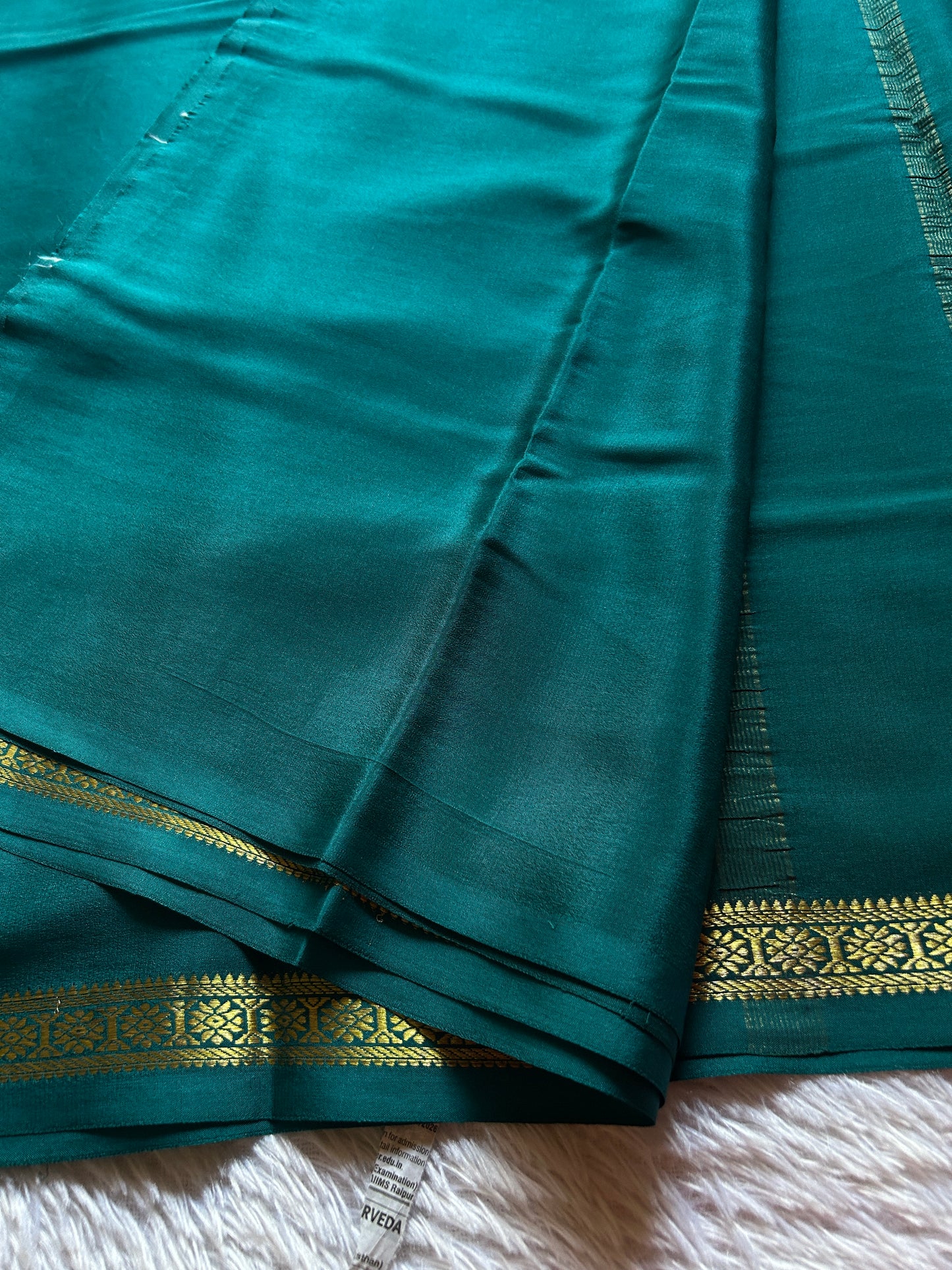 Rudrakshi : Solid Peacock green