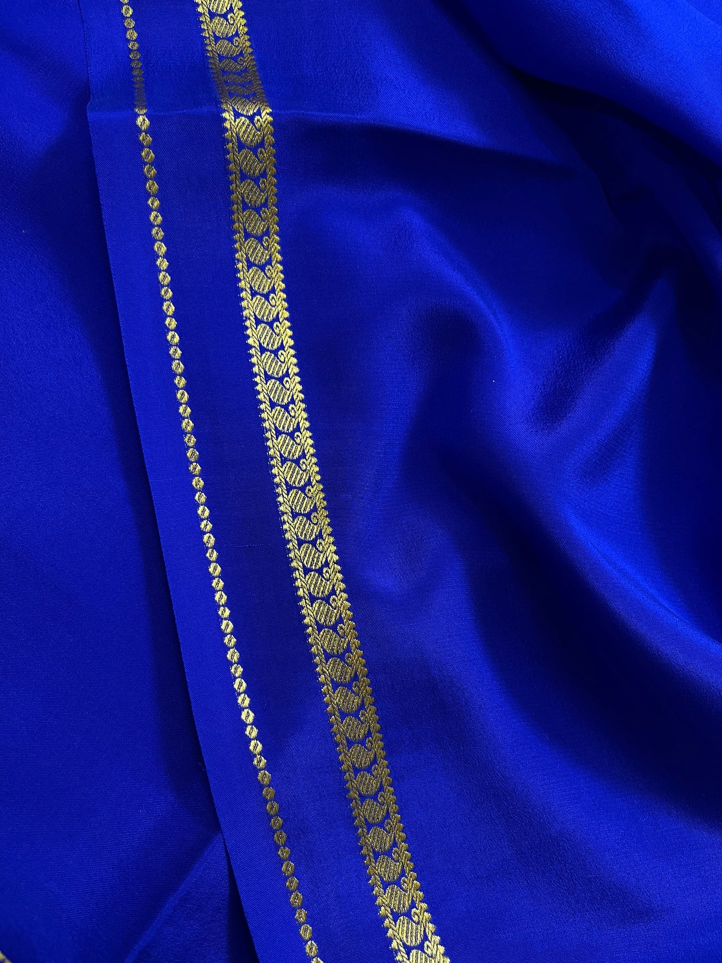 Deepa : Solid Royal blue