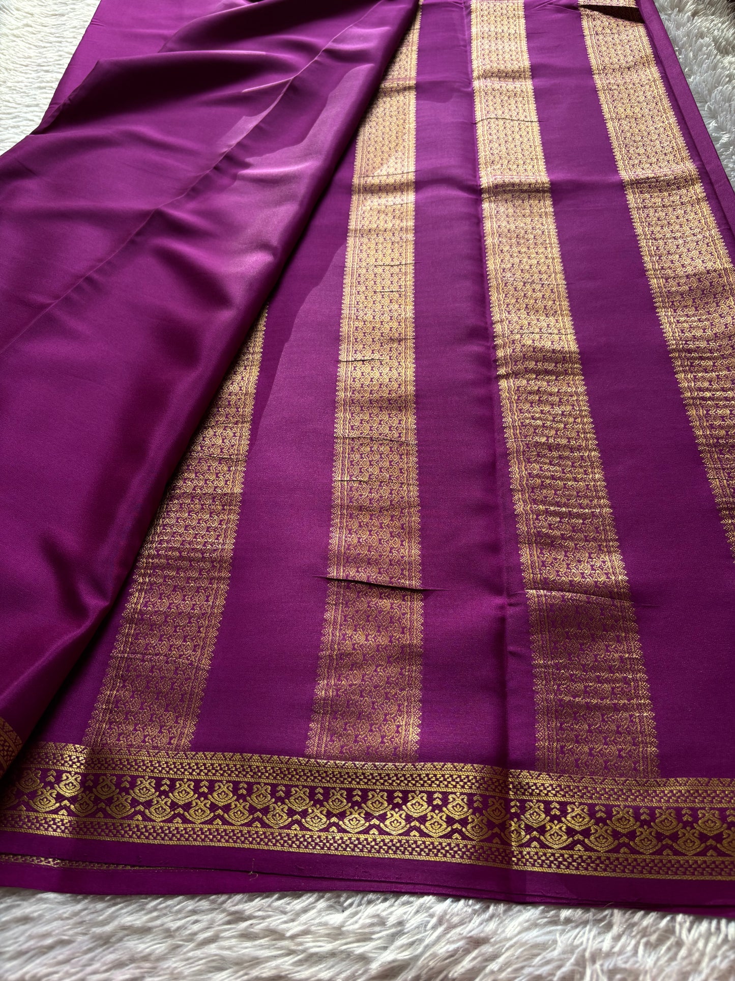 Shilpa : Solid Magenta