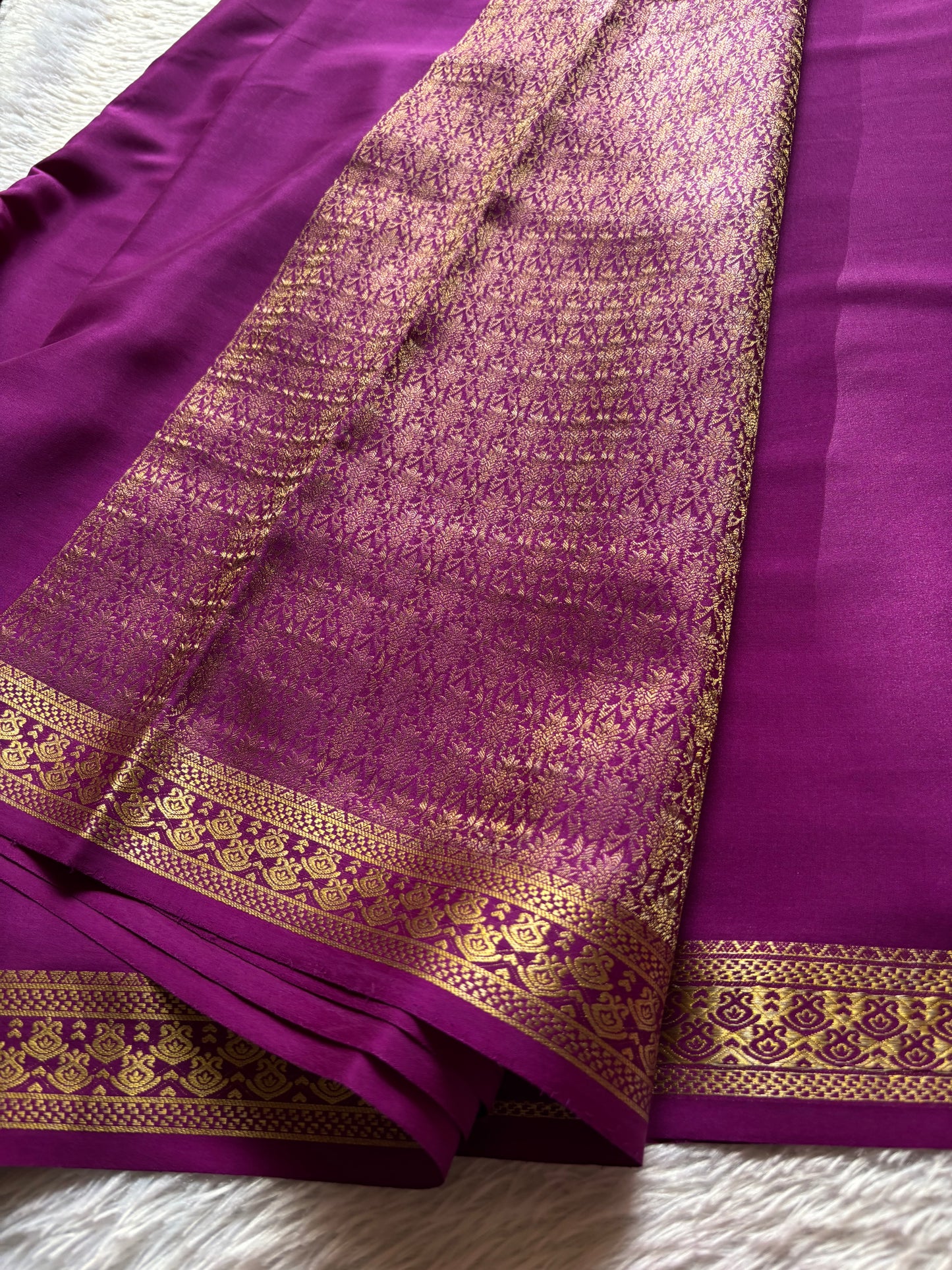 Shilpa : Solid Magenta