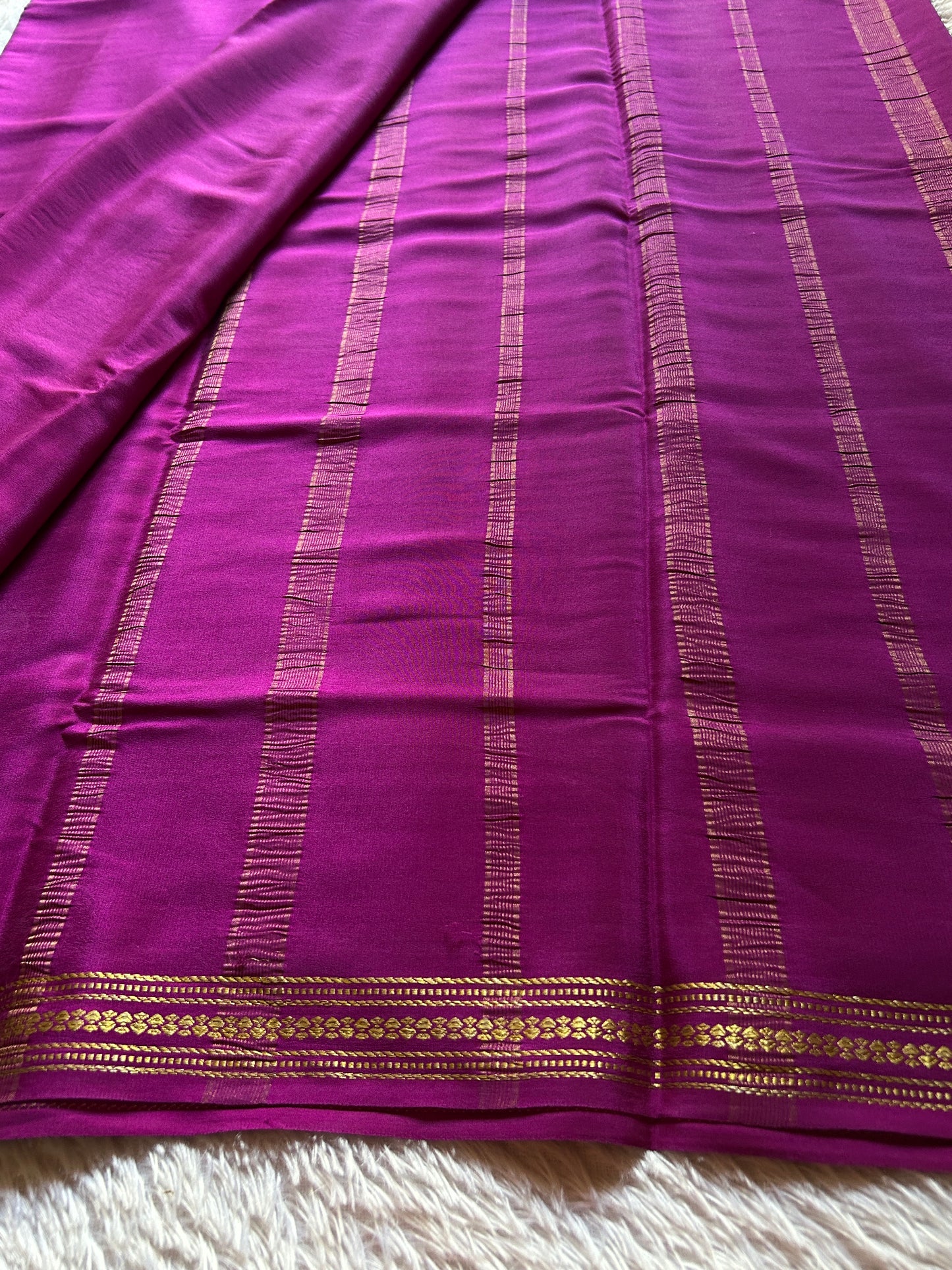 Sampige : Solid Magenta