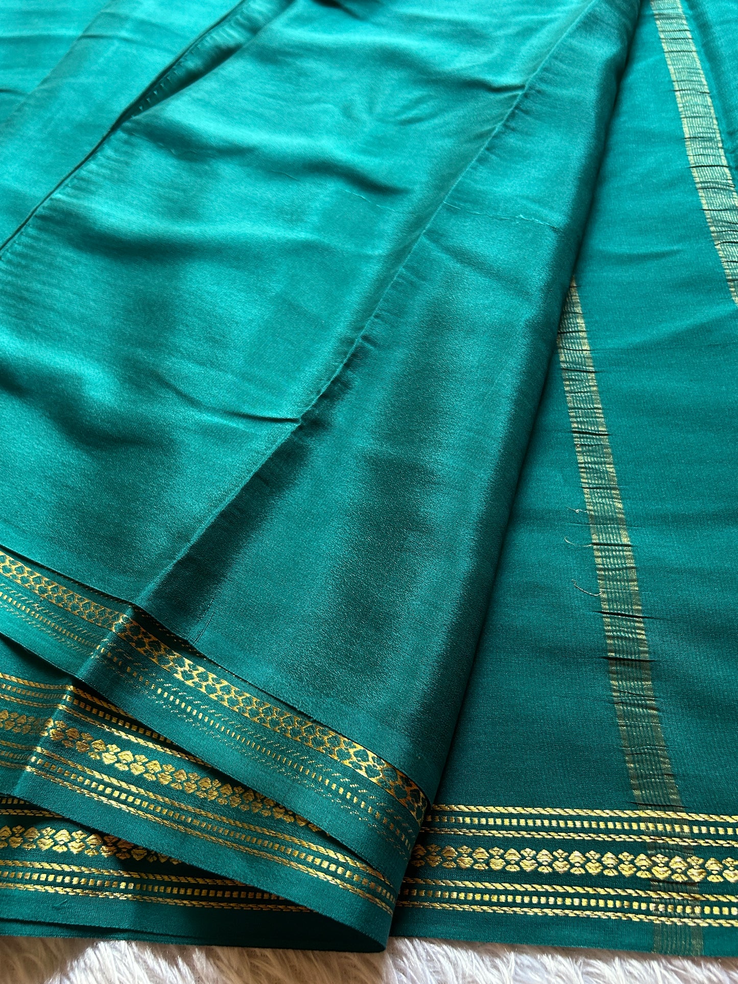 Sampige : Solid Peacock green