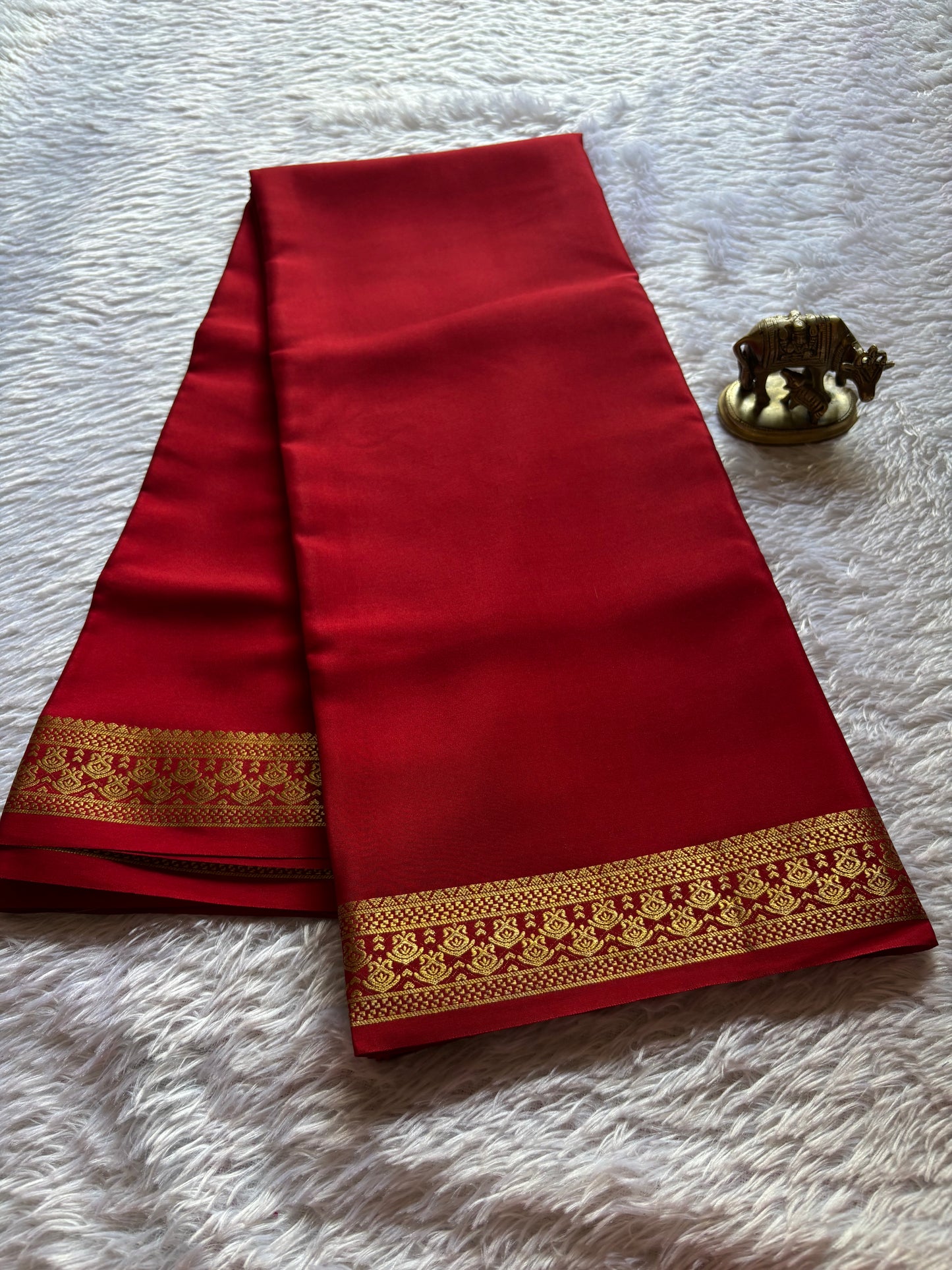 Shilpa : Solid Red