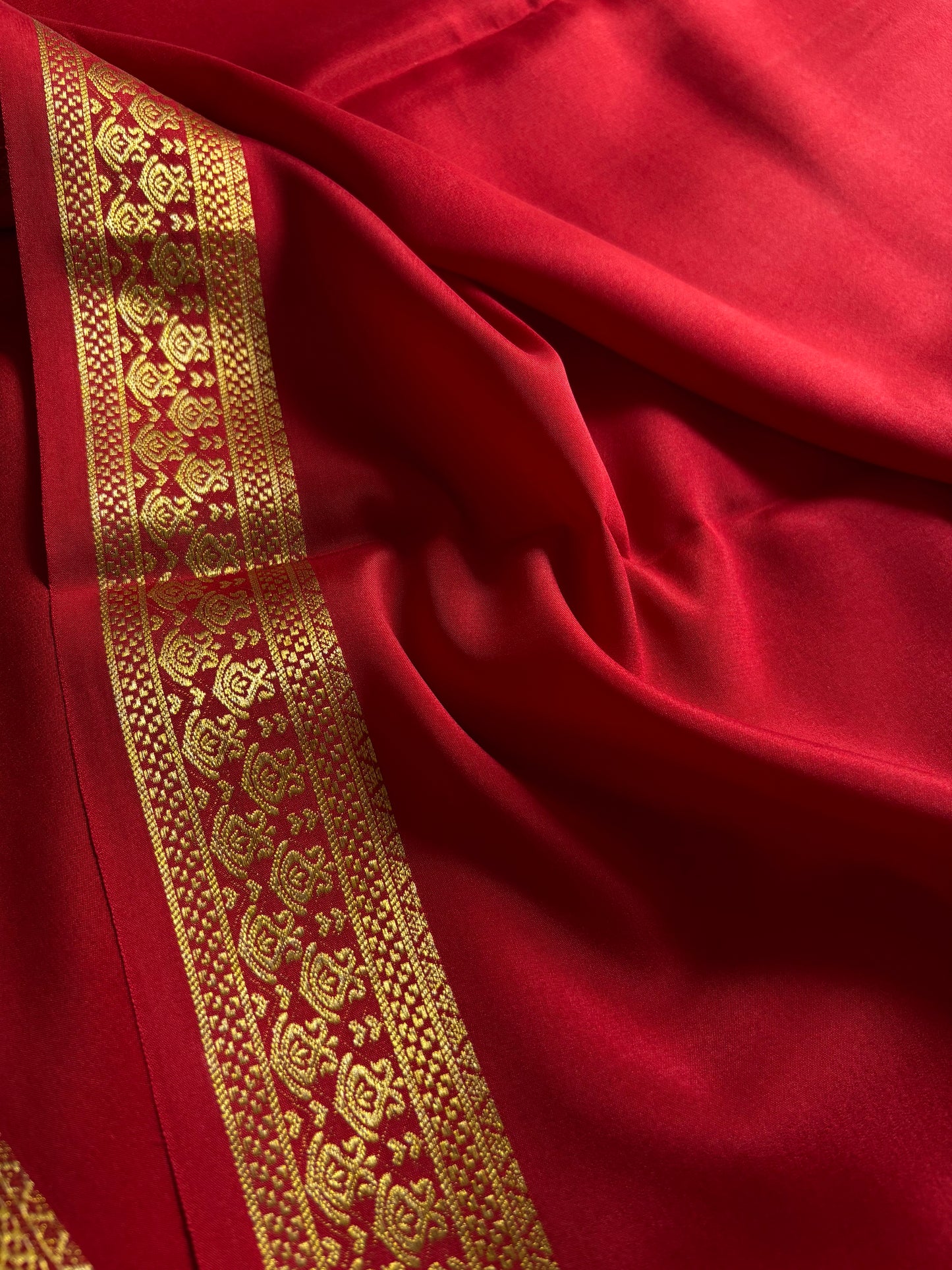 Shilpa : Solid Red