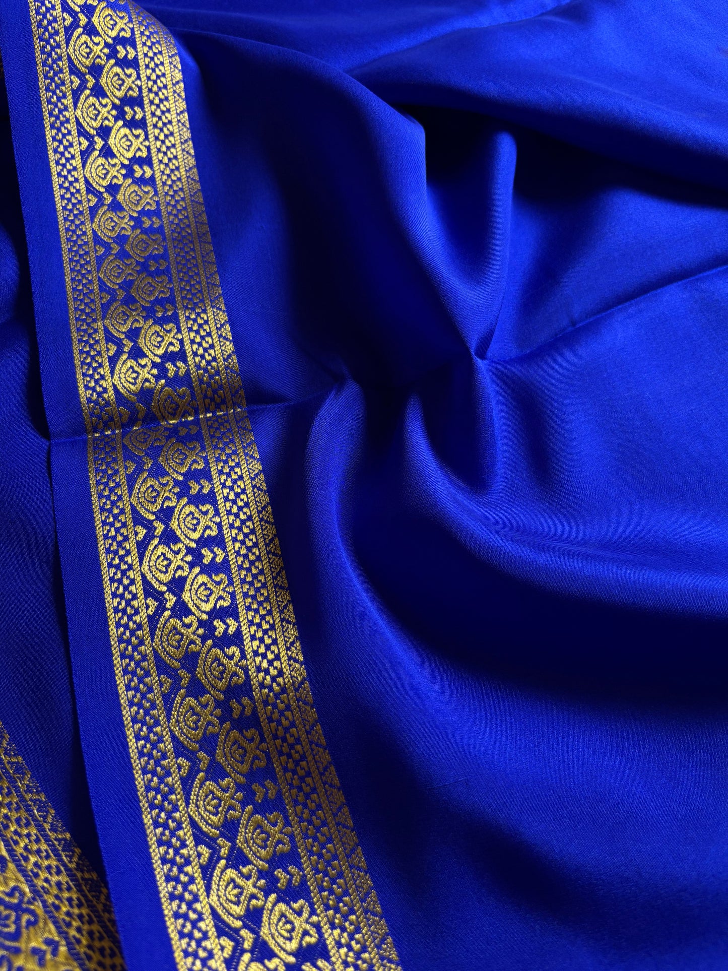 Shilpa : Solid Royal blue