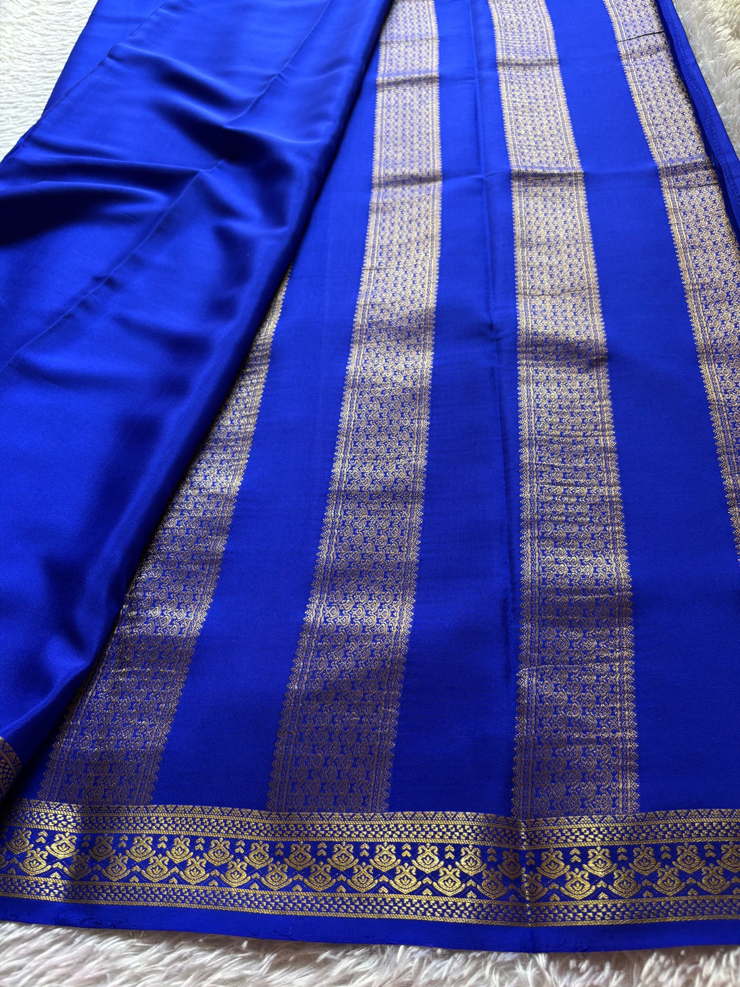 Shilpa : Solid Royal blue