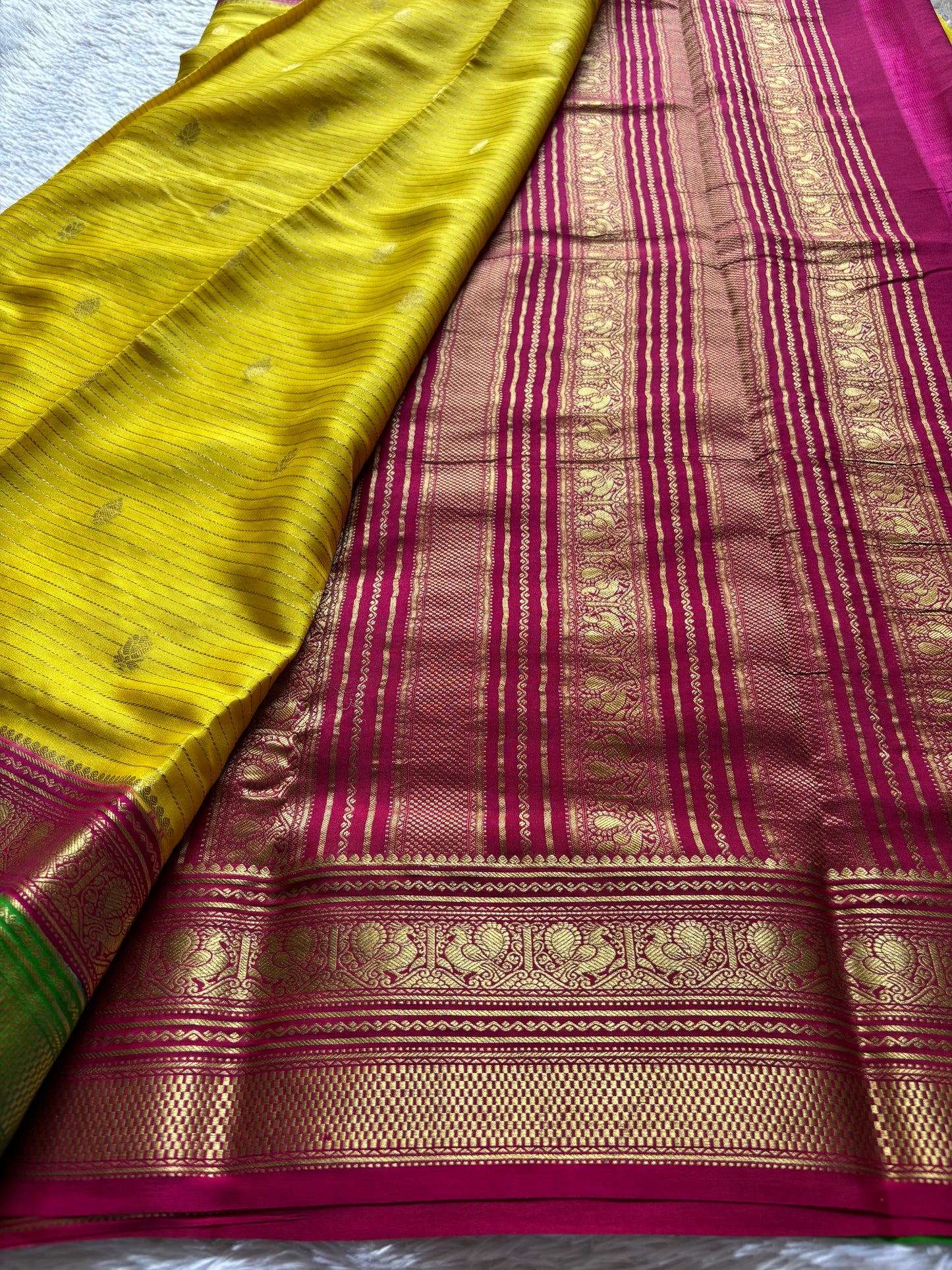 Amulya (3D) : yellow-pink-green