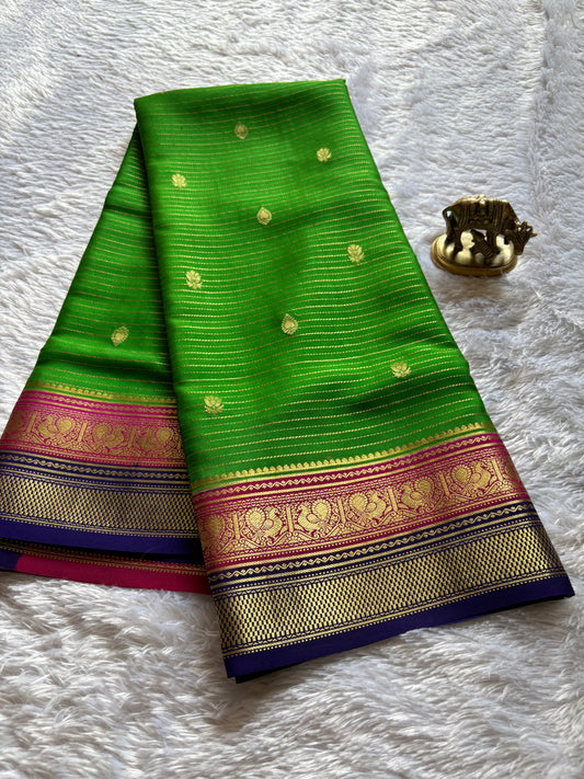 Amulya (3D) : Parrot green-pink-navy blue
