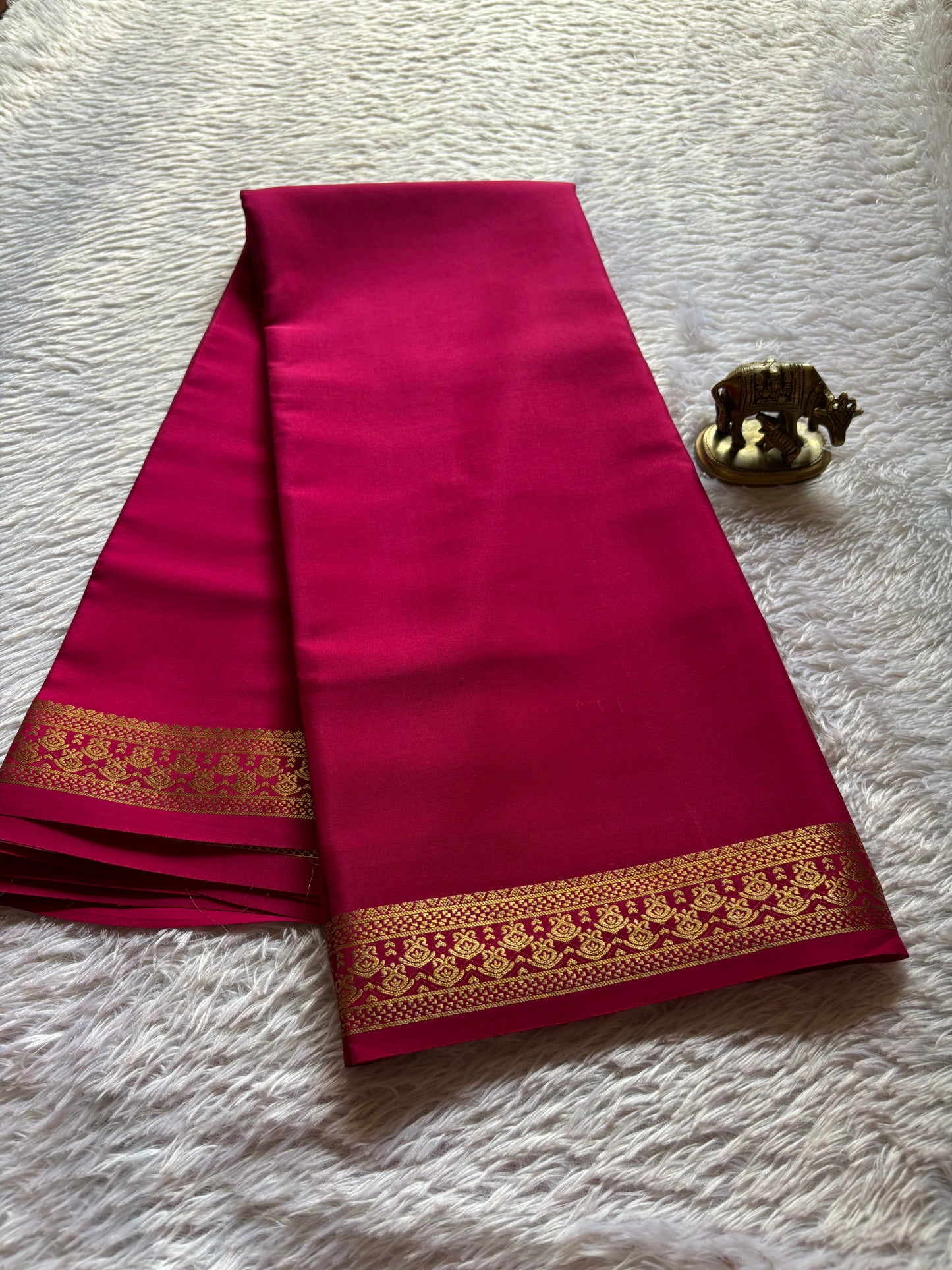 Shilpa : Solid Rani pink