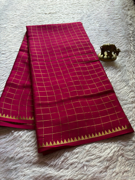Malavika : Solid Rani pink