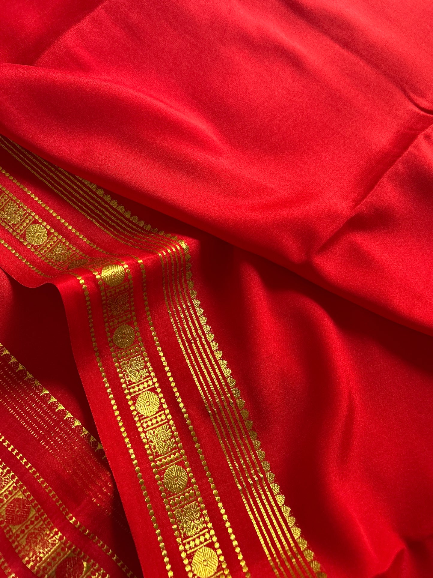 Sunanda : Solid Red
