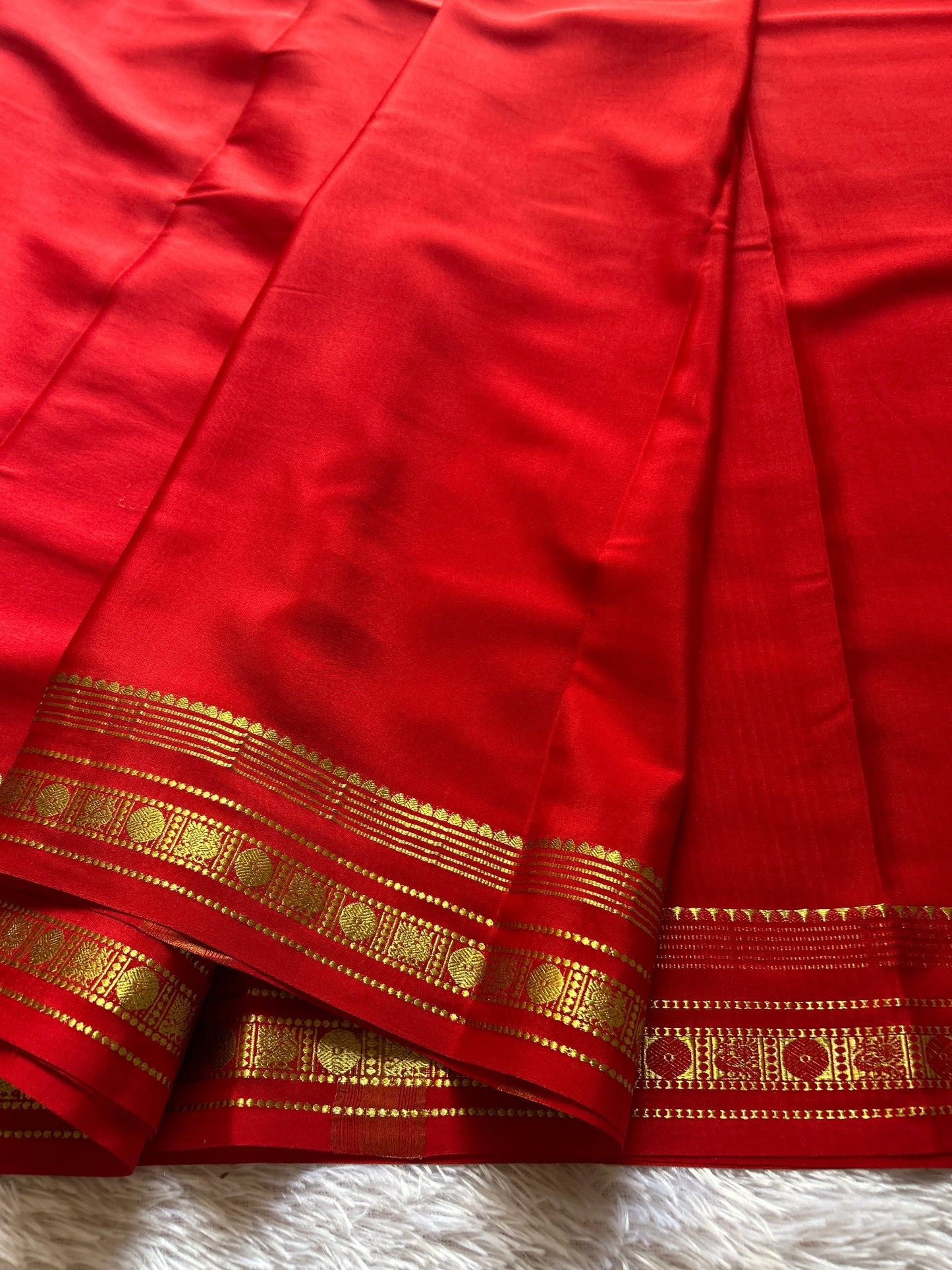 Sunanda : Solid Red