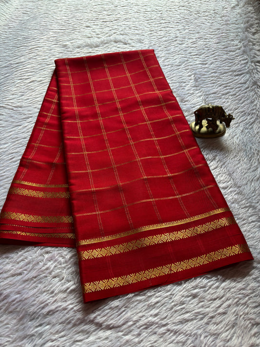 Vismaya : Solid Red