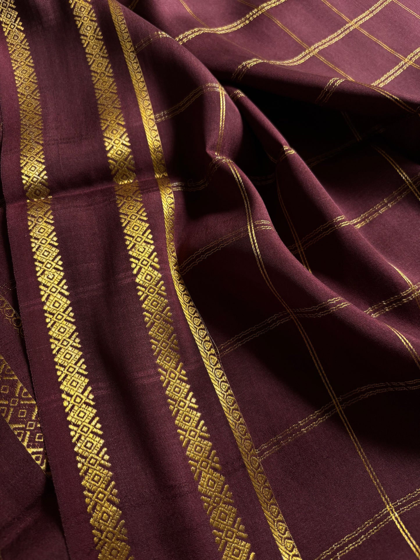 Vismaya : Solid Chocolate brown
