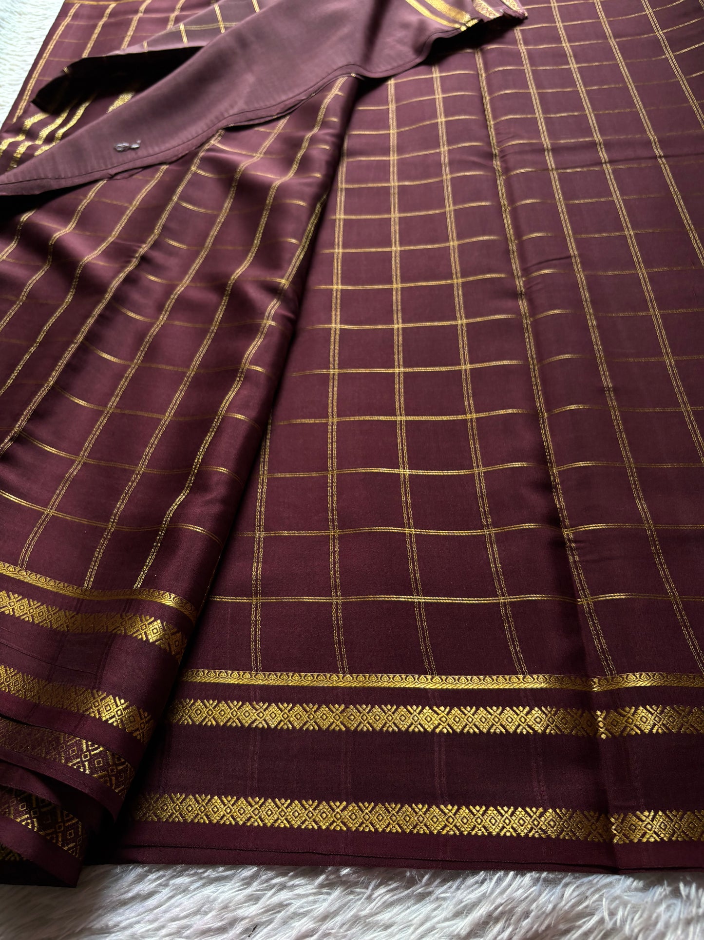 Vismaya : Solid Chocolate brown