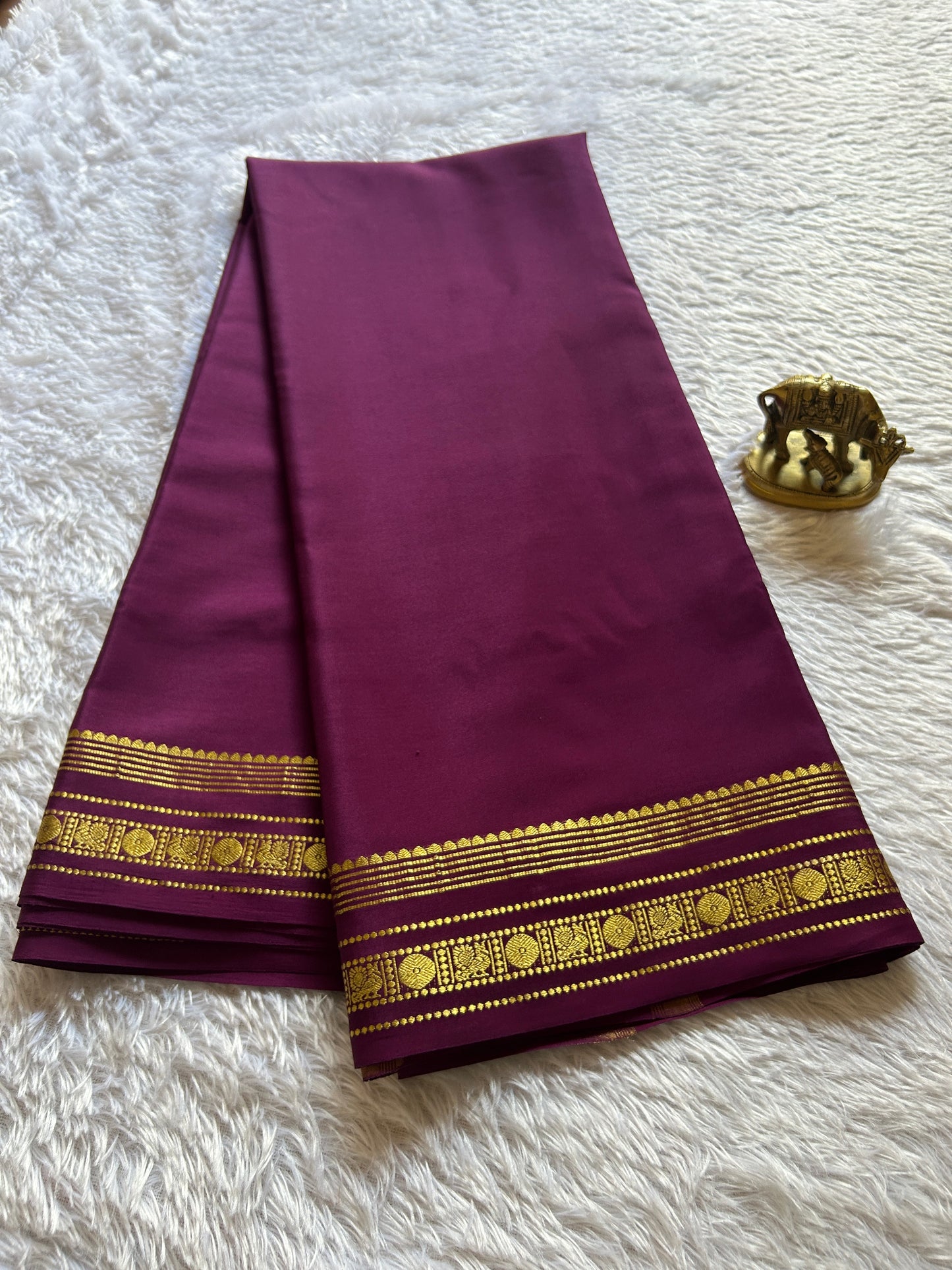 Sunanda : Solid plum