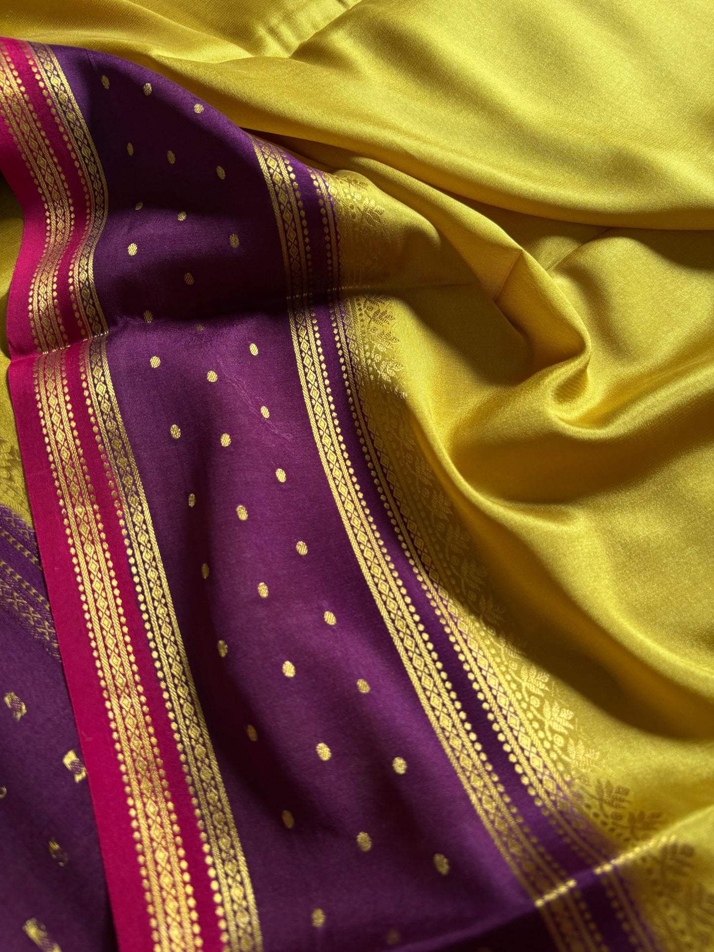 Drishti (3D) : Olive-purple-pink