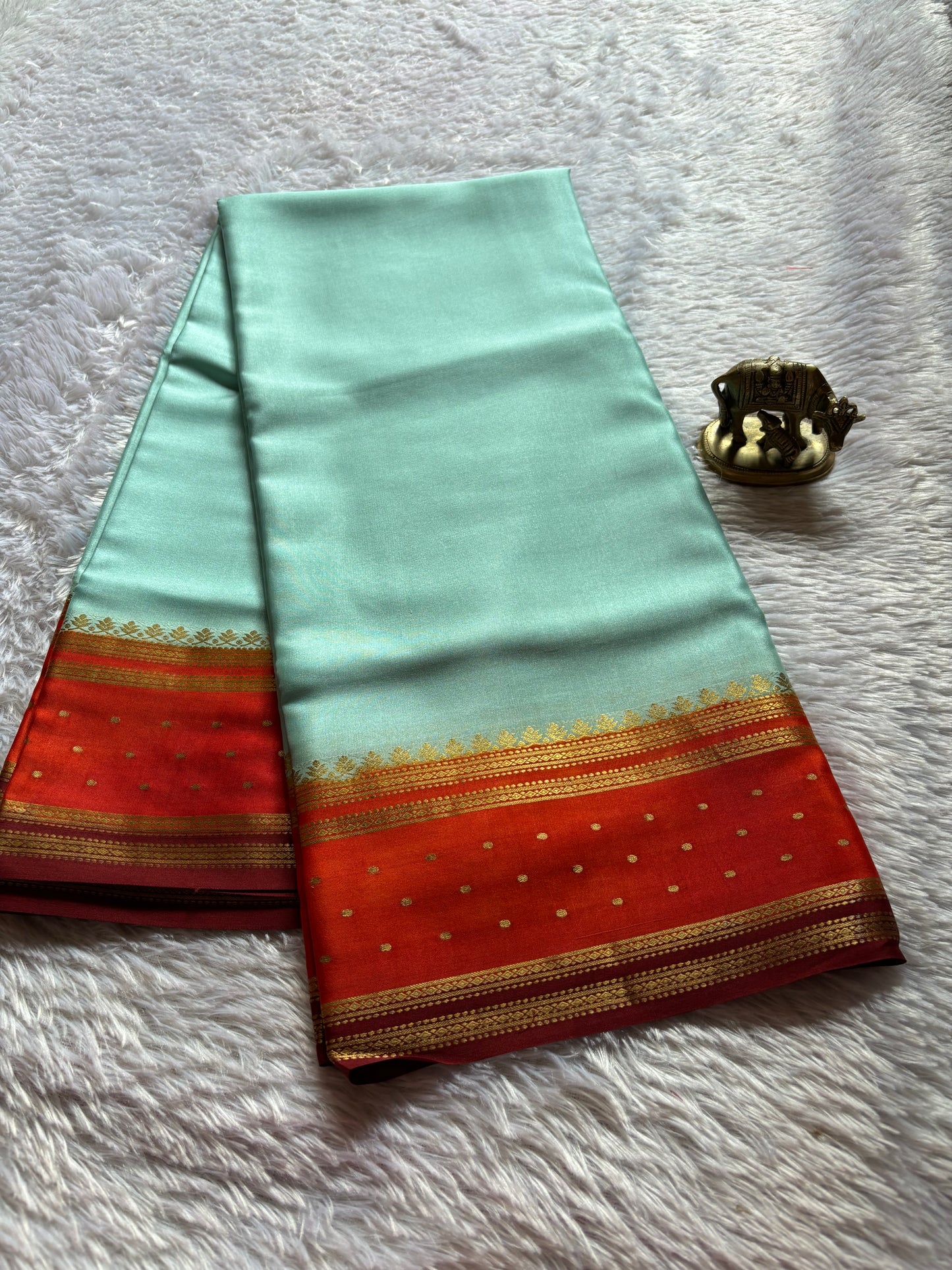 Drishti (3D) : Sea green-red-maroon