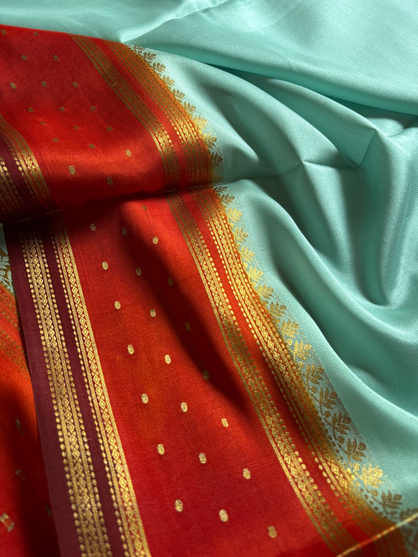 Drishti (3D) : Sea green-red-maroon