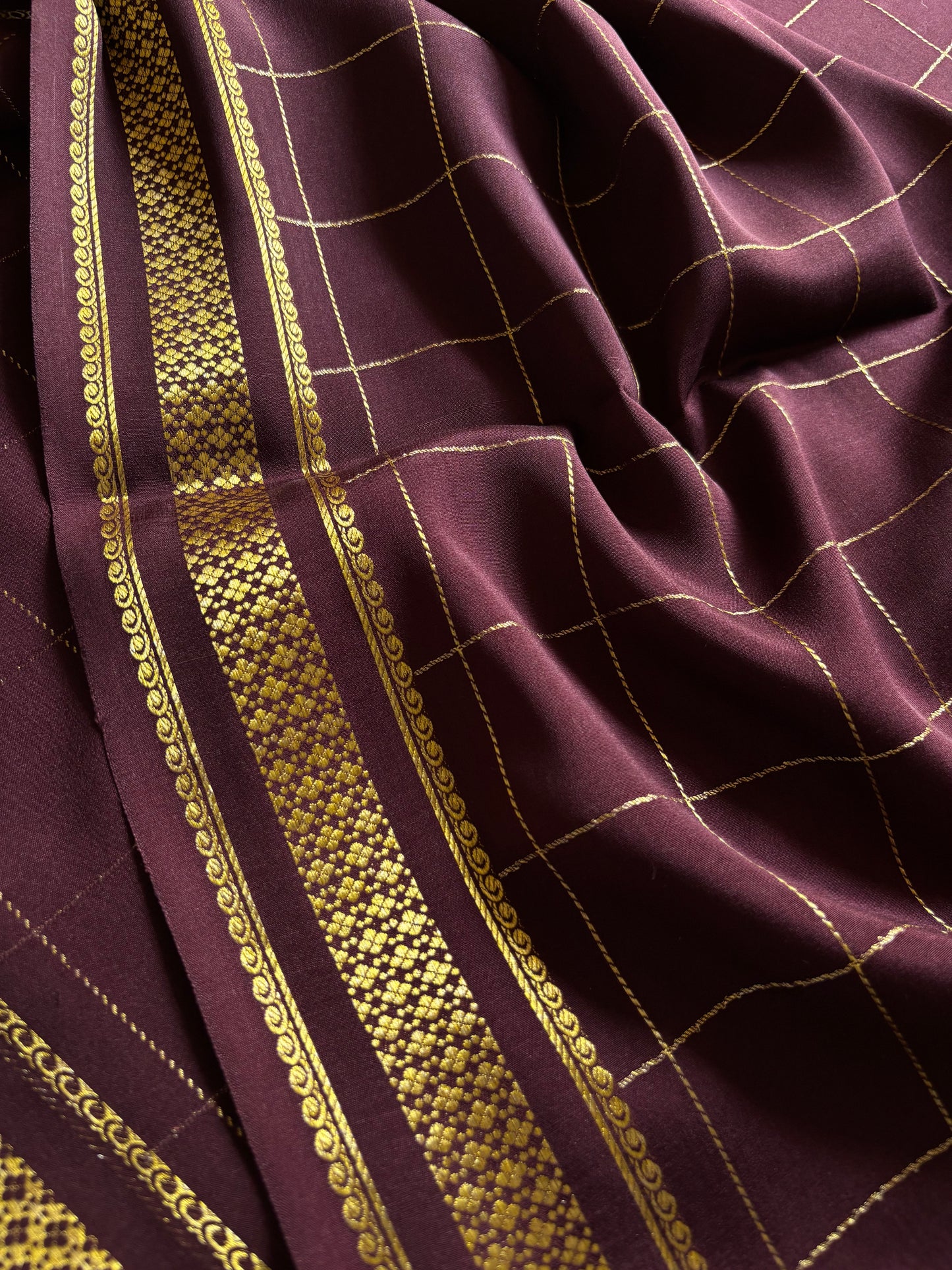Madhavi : Solid Chocolate brown