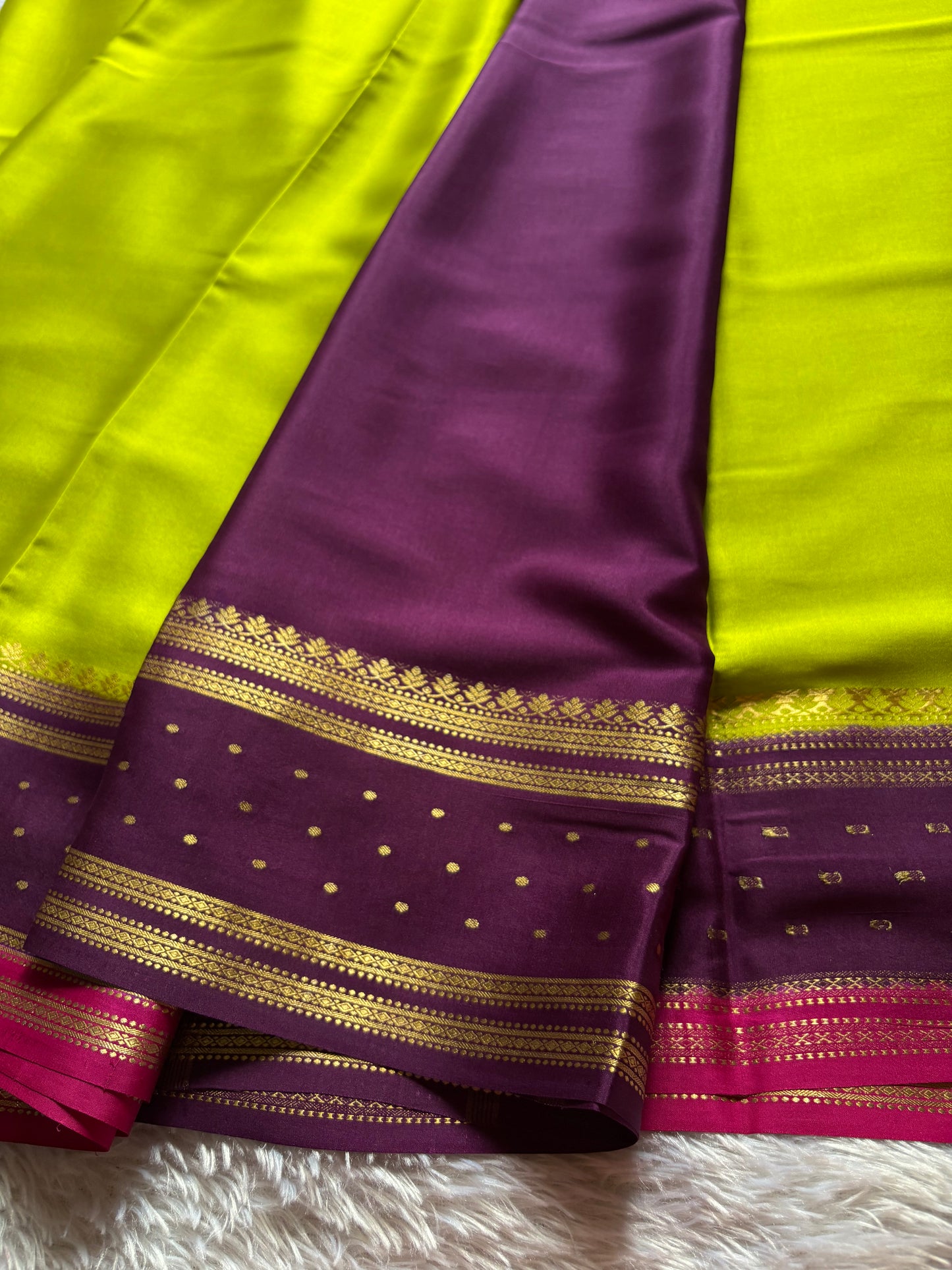 Drishti (3D) : Mehendi green-plum-rani pink