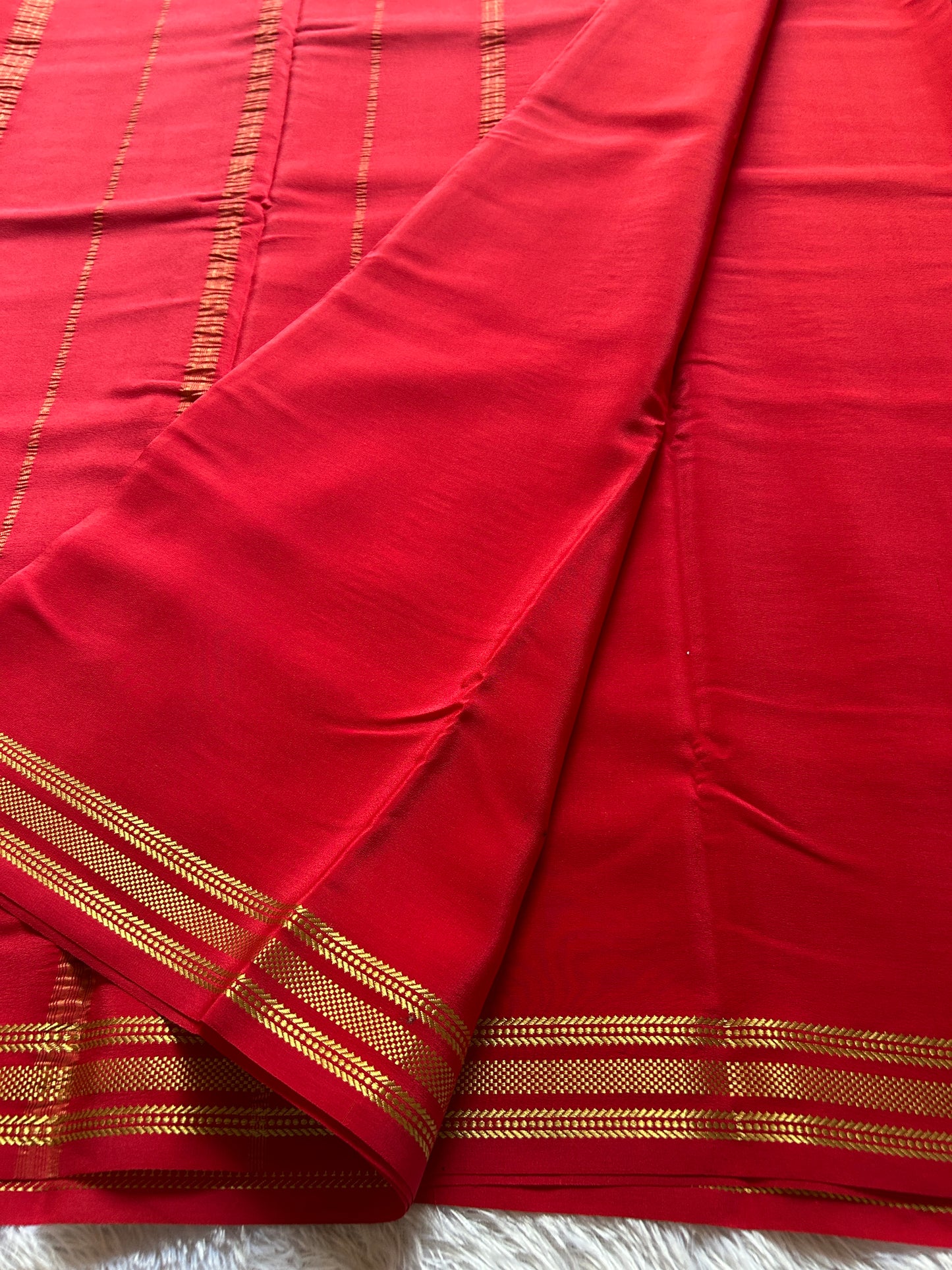 Unnathi : Solid Red