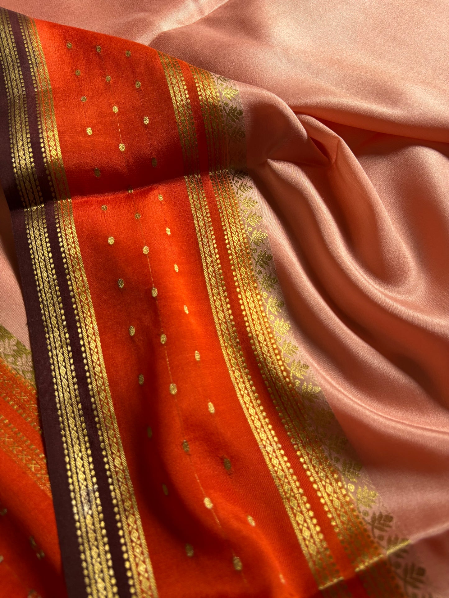 Drishti (3D) : Light peach-orange-chocolate brown