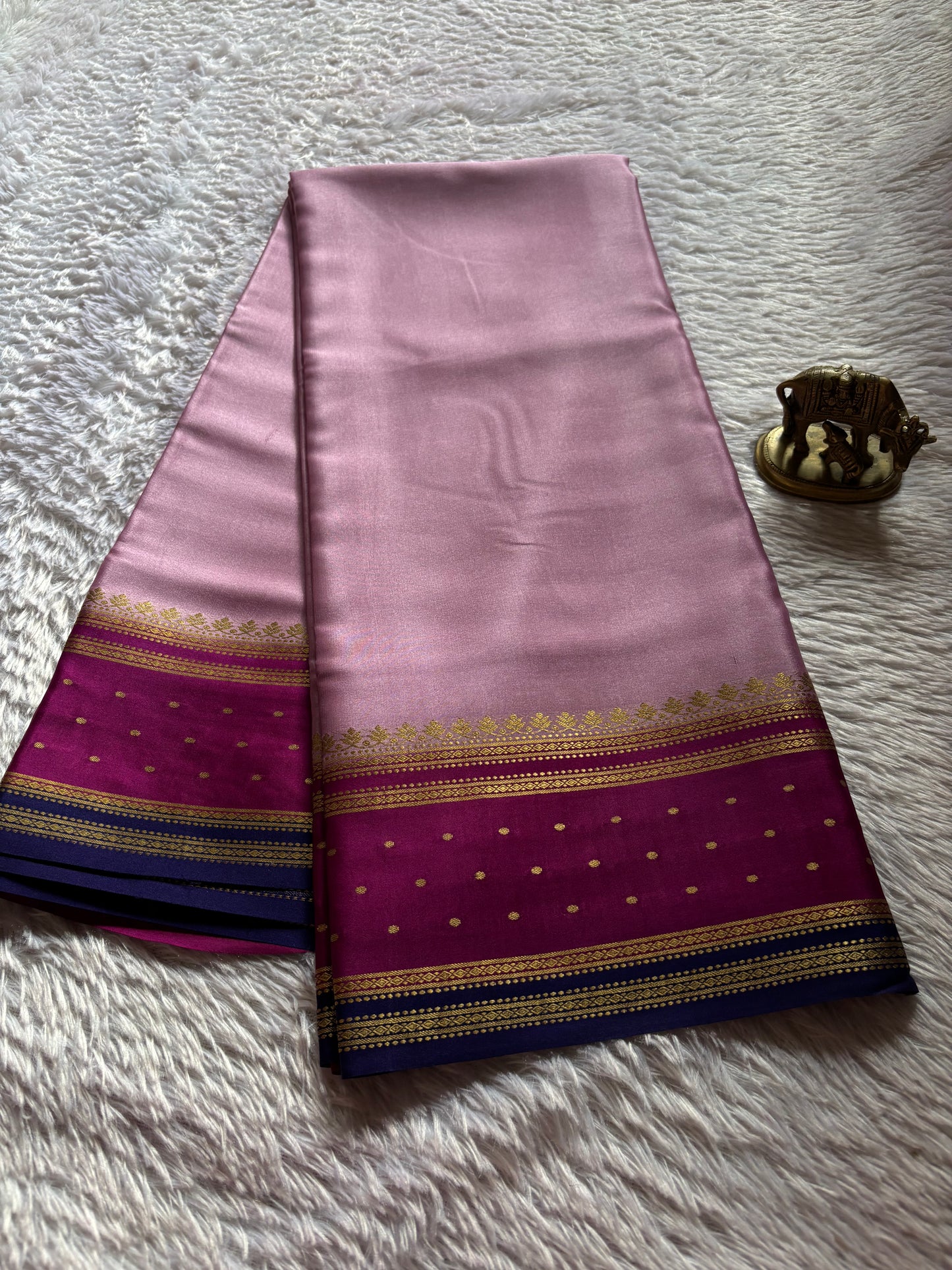Drishti (3D) : Rose pink-wine-navy blue