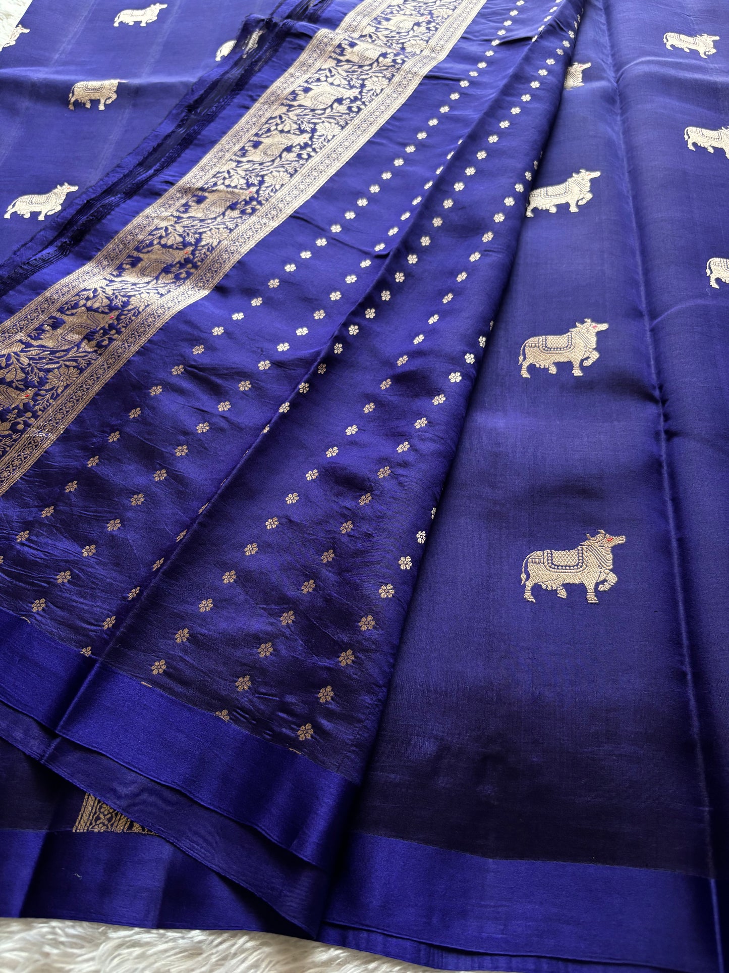 Anupama : Solid Dark blue