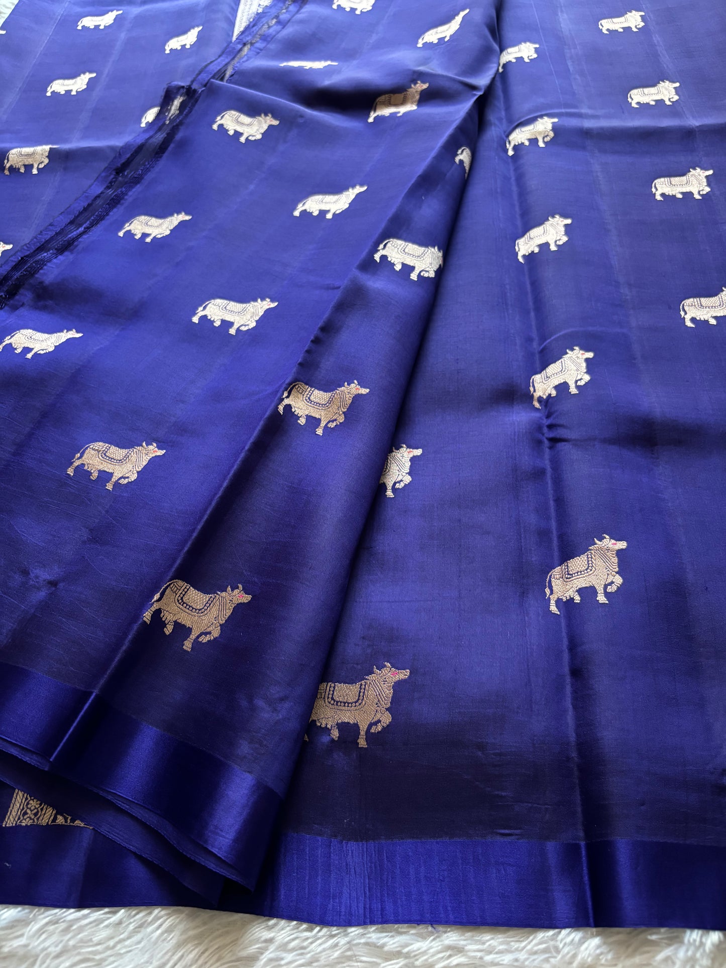 Anupama : Solid Dark blue