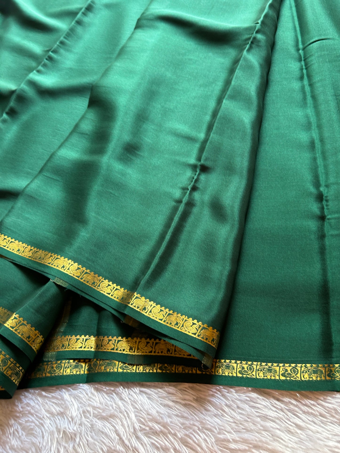 Gaana : Solid Bottle green