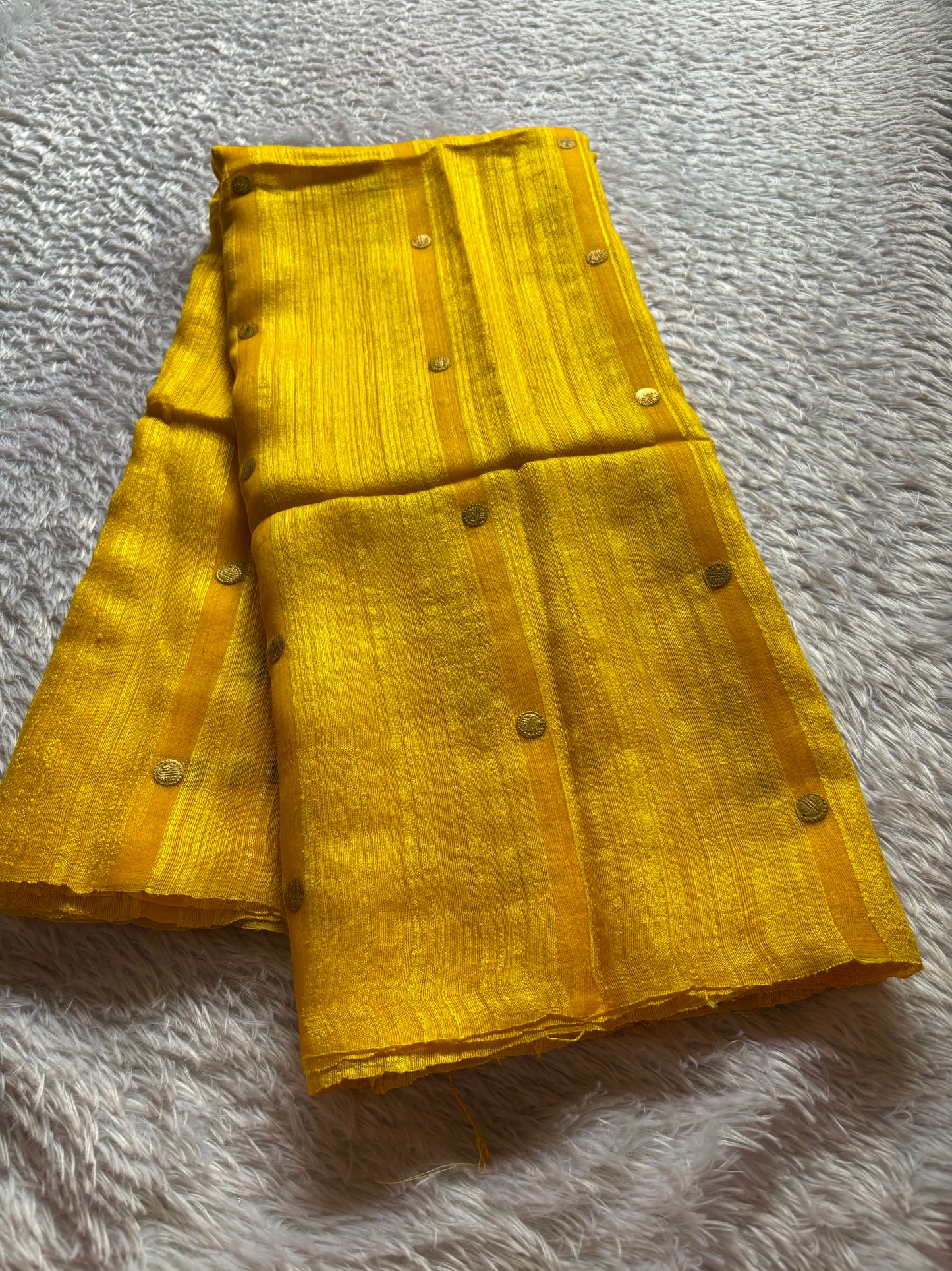 Kaasu : Solid Golden yellow