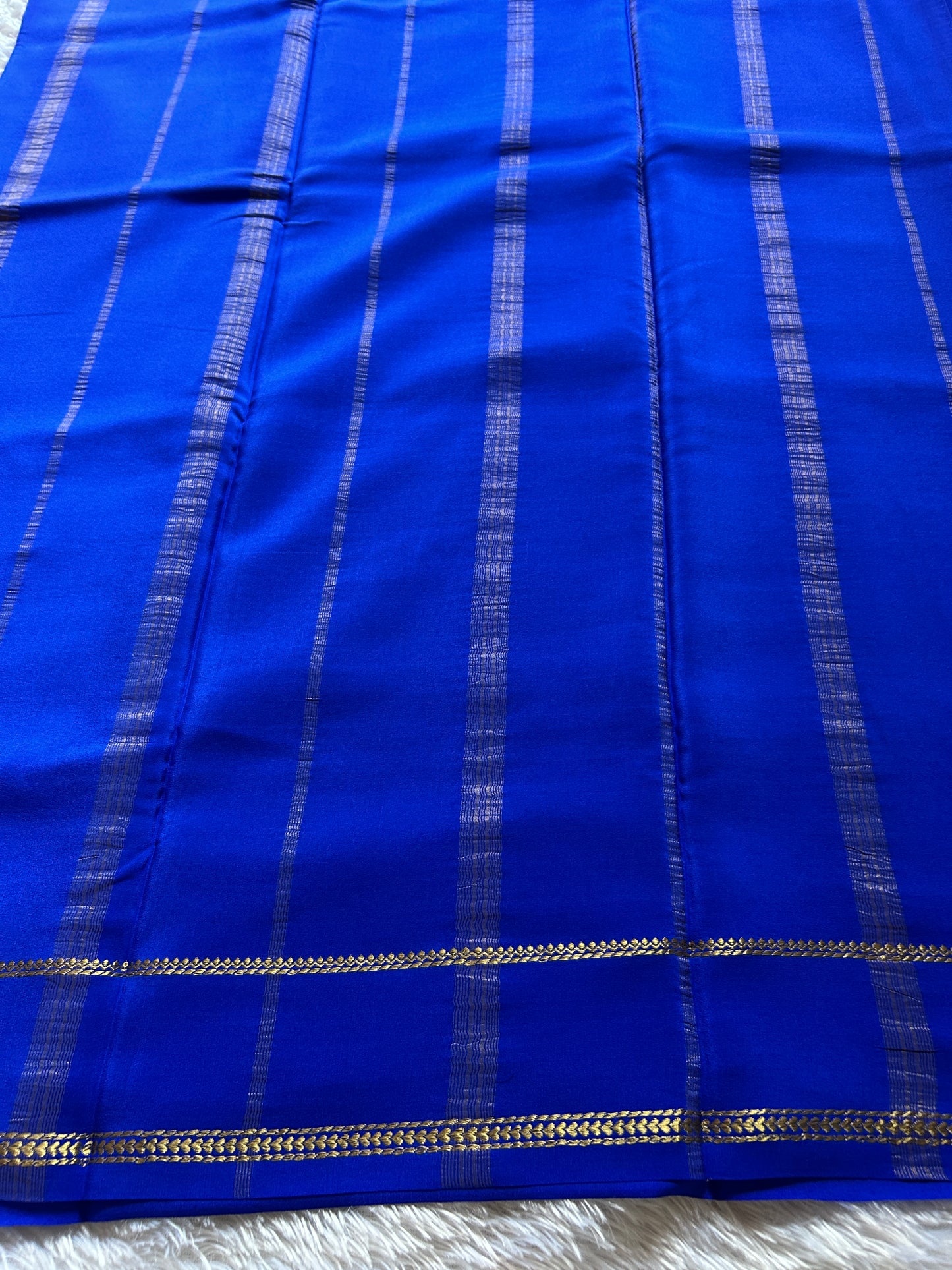 Indrani : Solid Royal blue