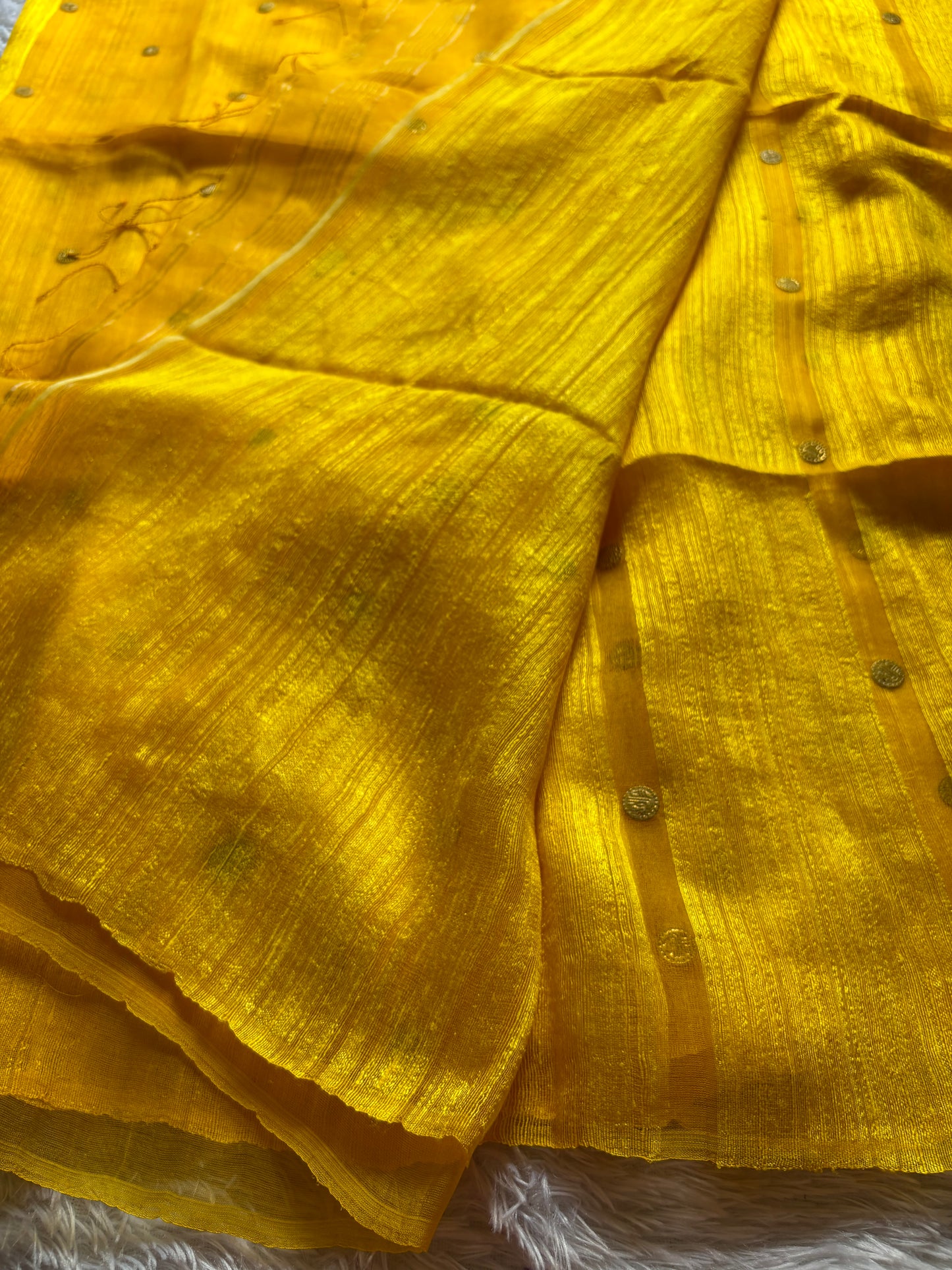 Kaasu : Solid Golden yellow