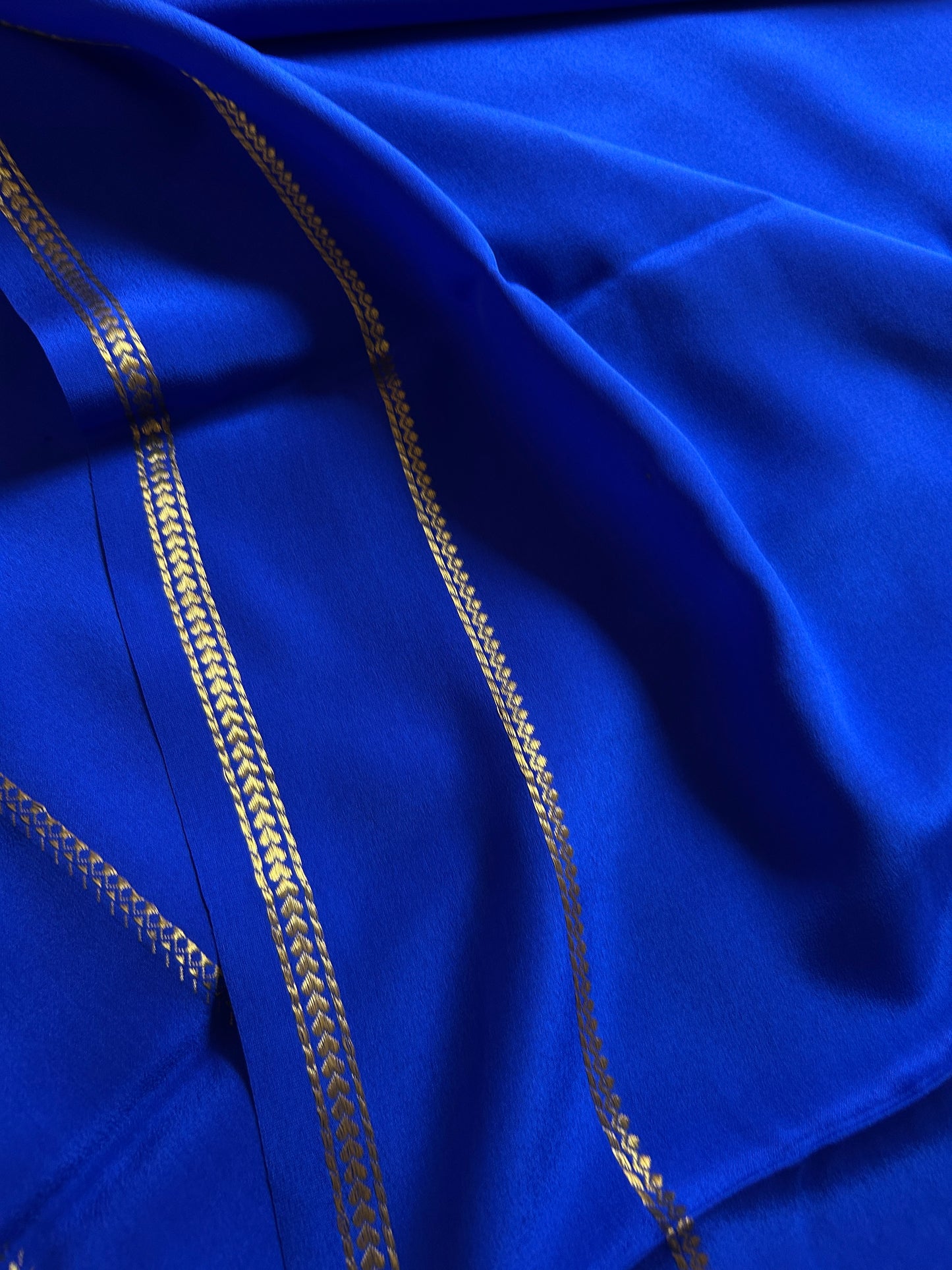 Indrani : Solid Royal blue