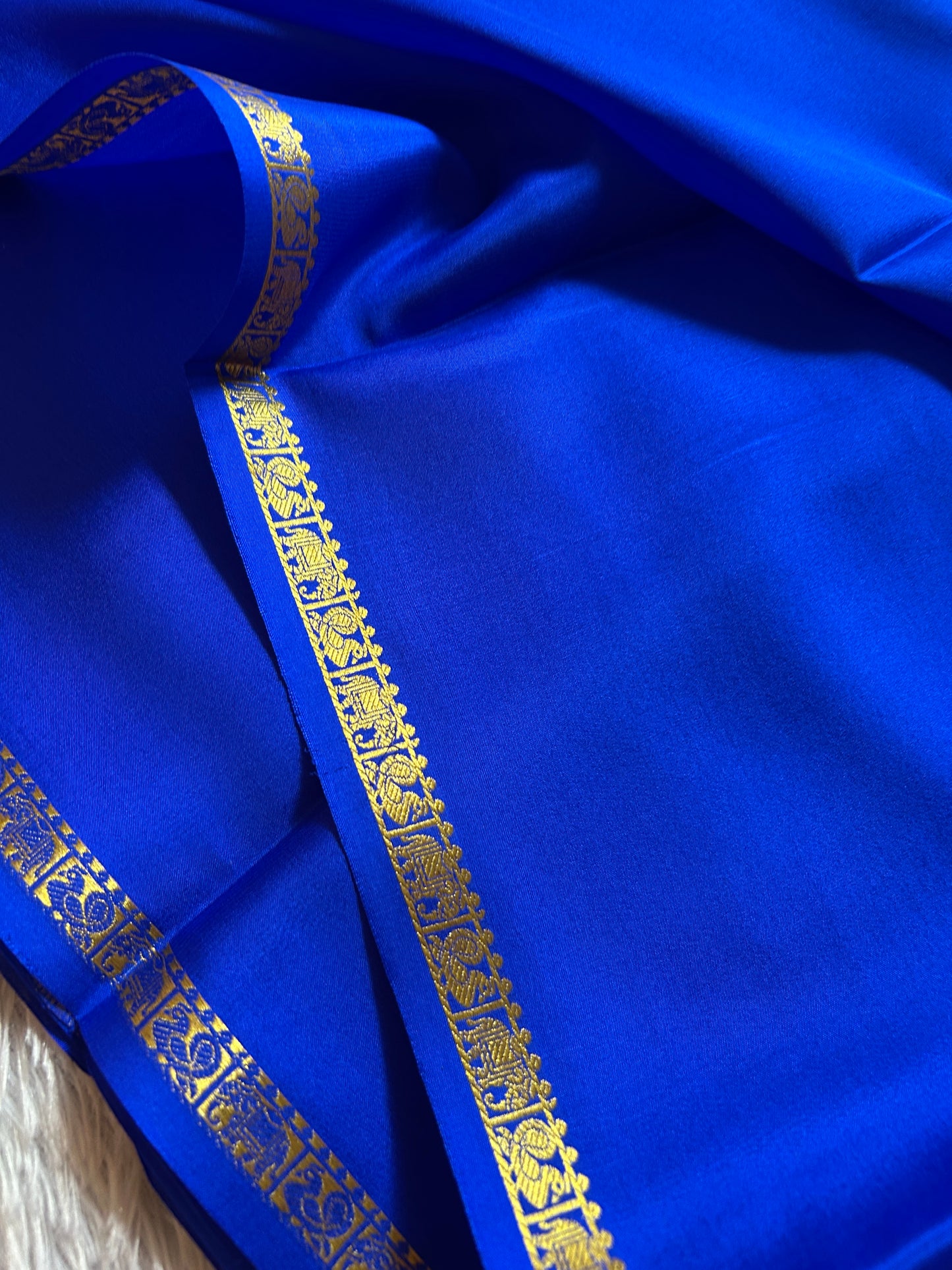 Gaana : Solid Royal blue